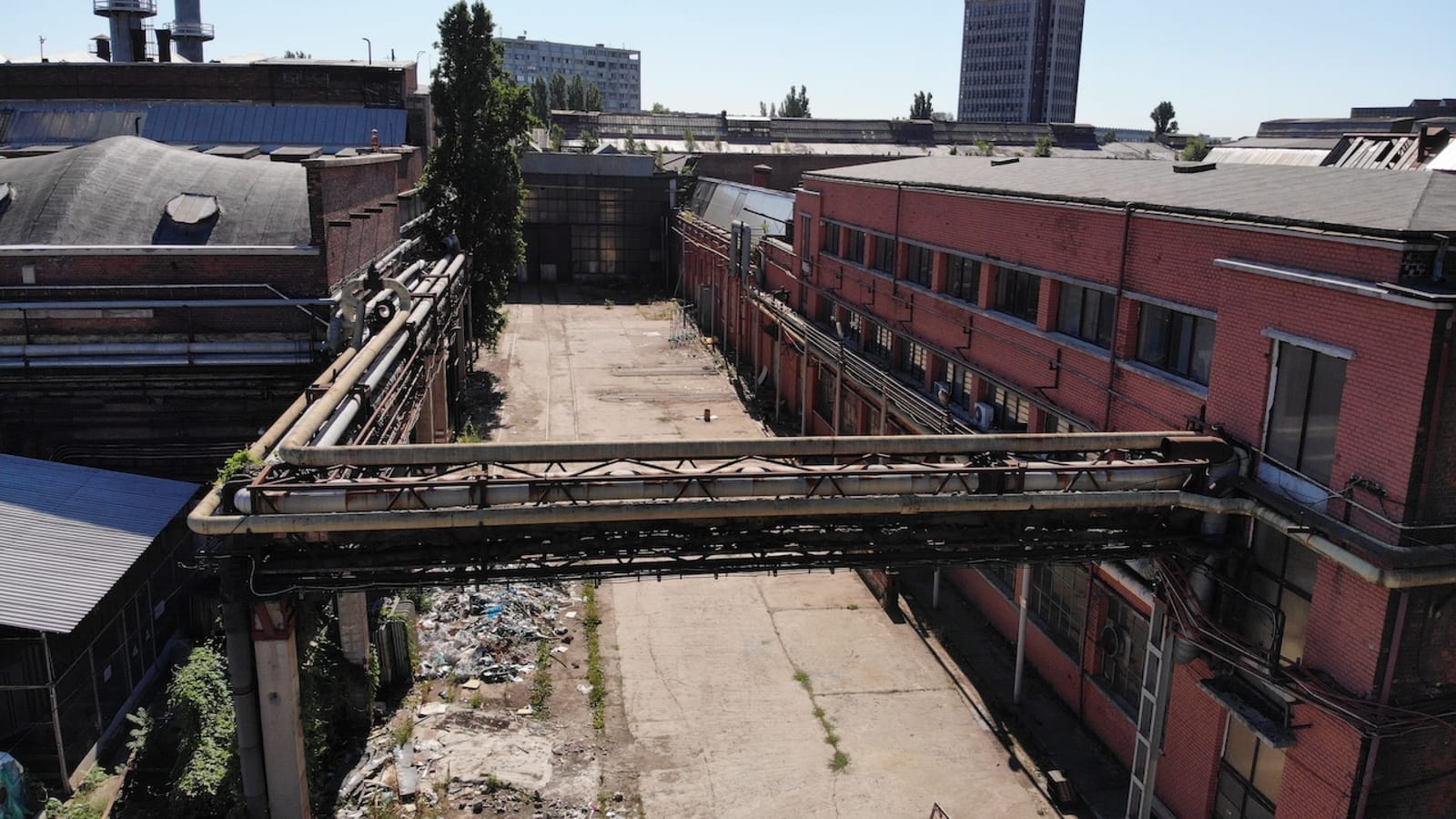 Abandoned Factory Bucharest - Photo 18