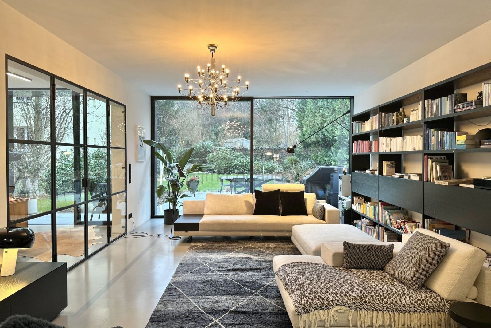 Location 282 - Photo 5