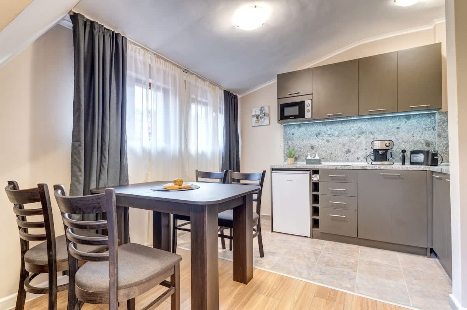 Top floor Ski-In Stay - Photo 2