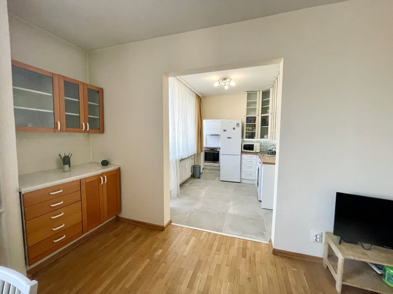 Bright &amp; Spacious 2BD Flat | Near Mall of Sofia - Photo 16