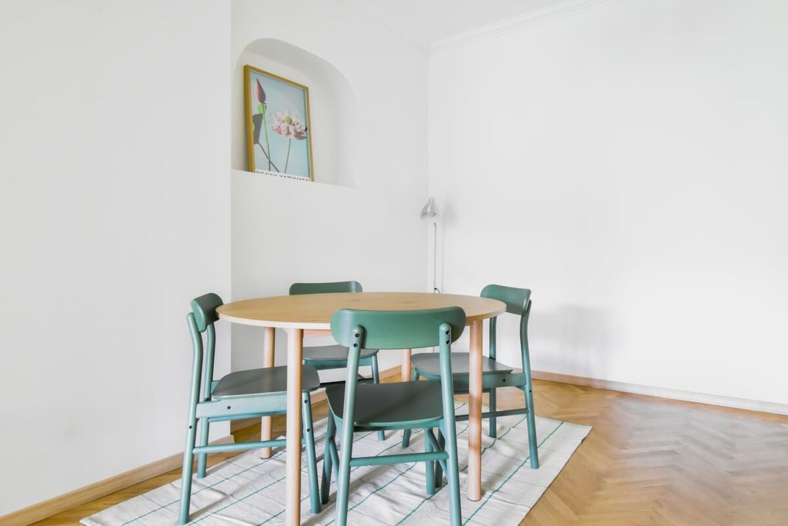 Scandinavian Charm - Central 1BD with Desk - Photo 14