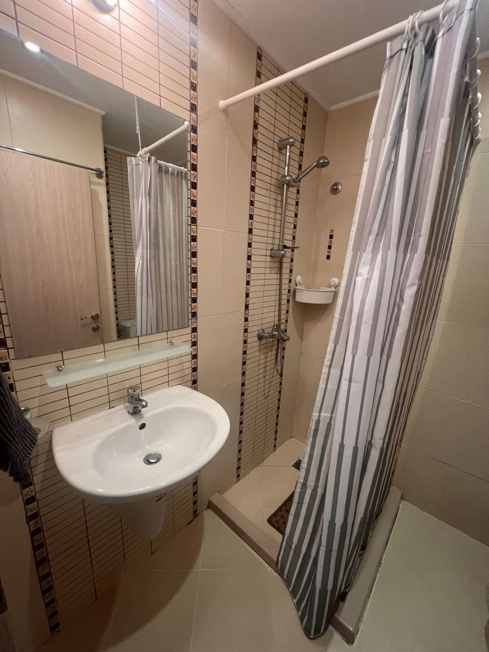 Cozy, Quiet and Spacious Studio in Green Life - Photo 12