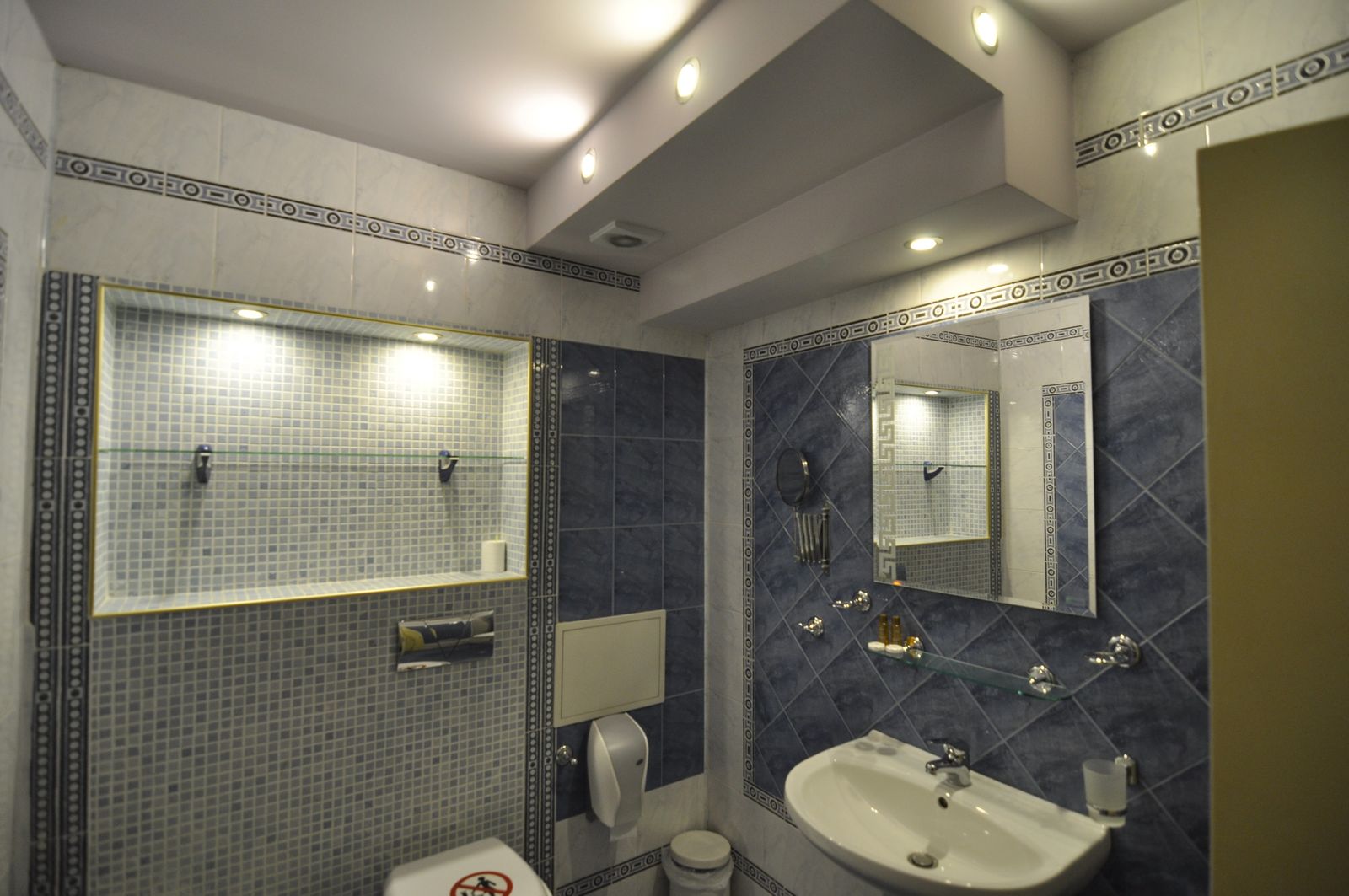 Vintage City Hotel in Sofia - Photo 51