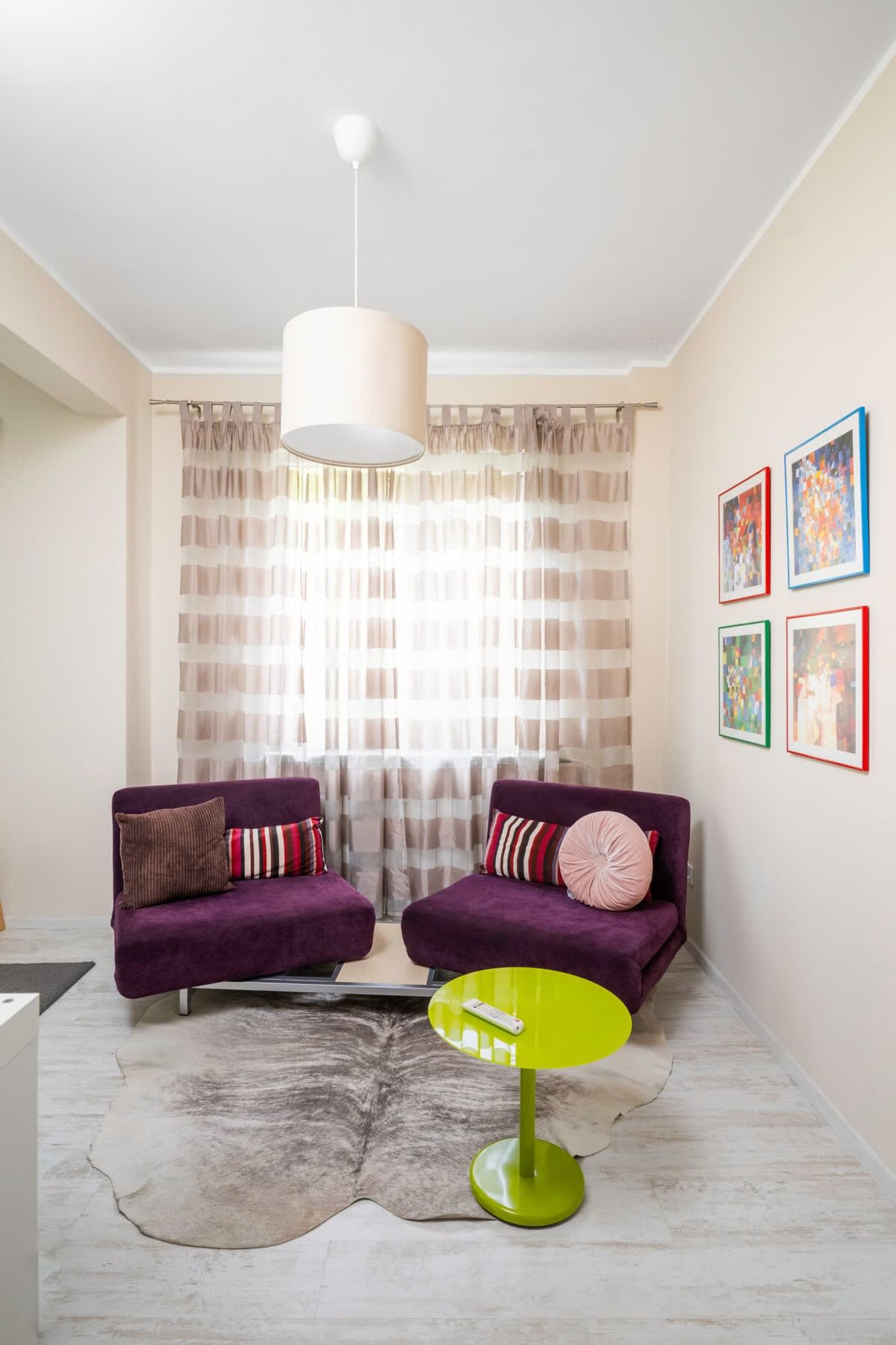 Cozy Nest near Eagle's Bridge with Workspace - Photo 5