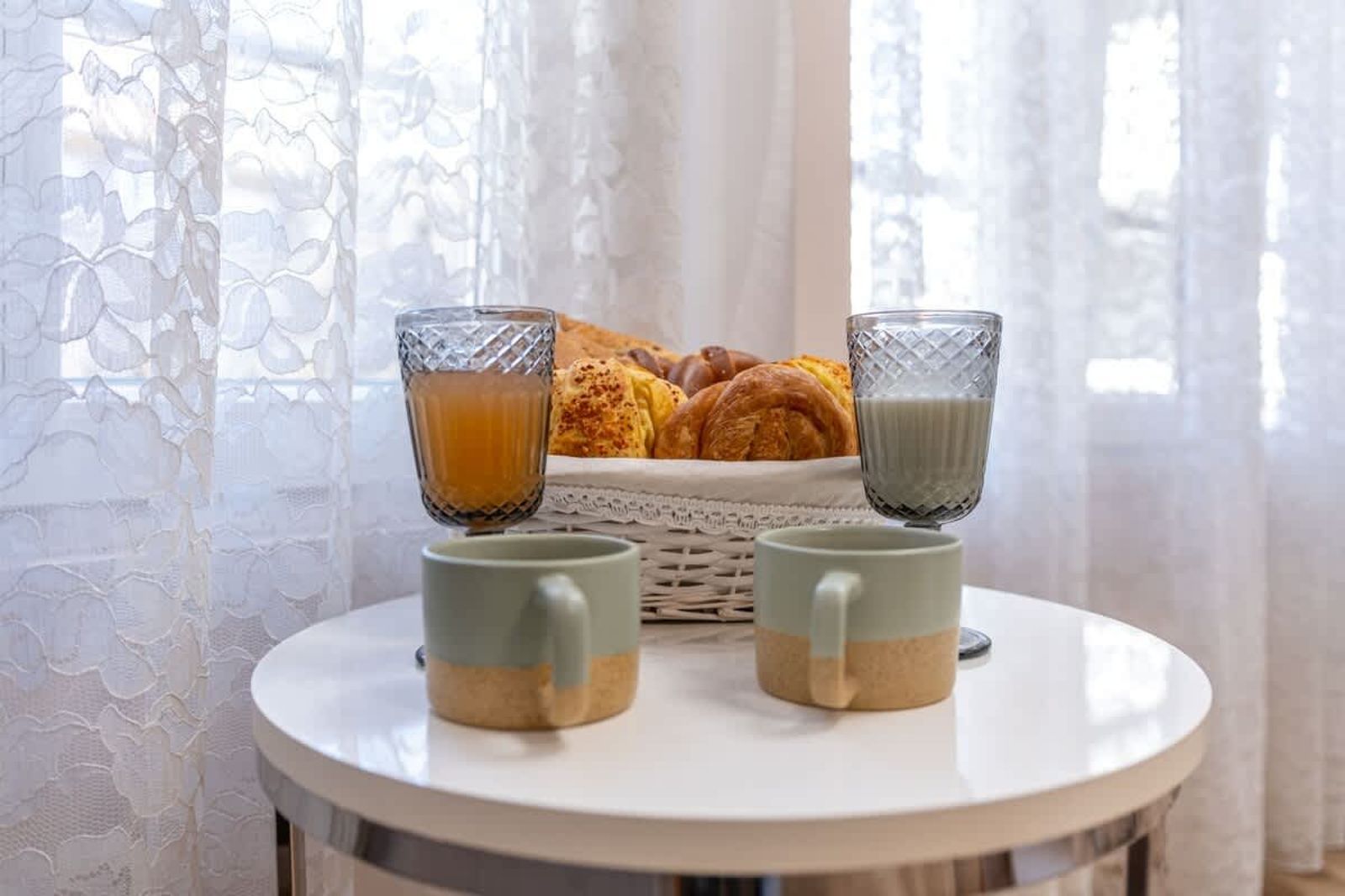 City Center Perfect: Studio Apartment - Photo 22