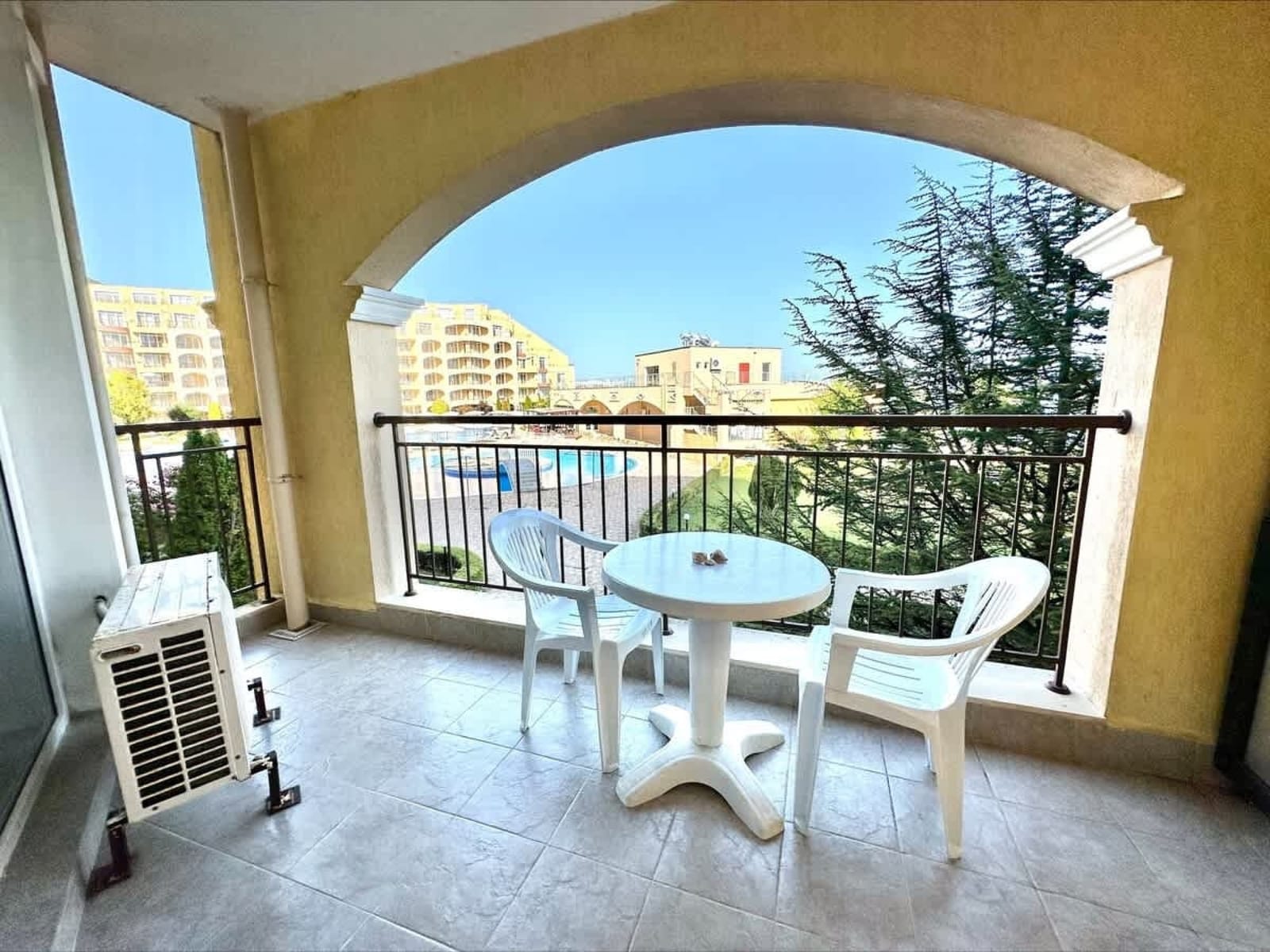 Comfortable studio for 4 guests in Aheloy Palace - Photo 24