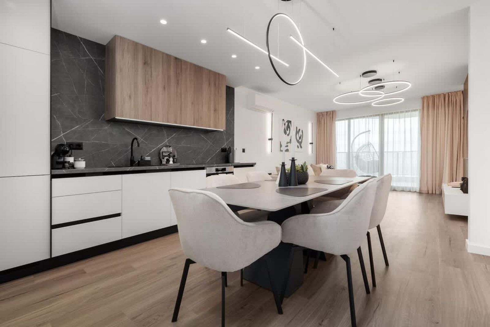 Stylish 1BR with Balcony &amp; Parking | Skyline Varna - Photo 11