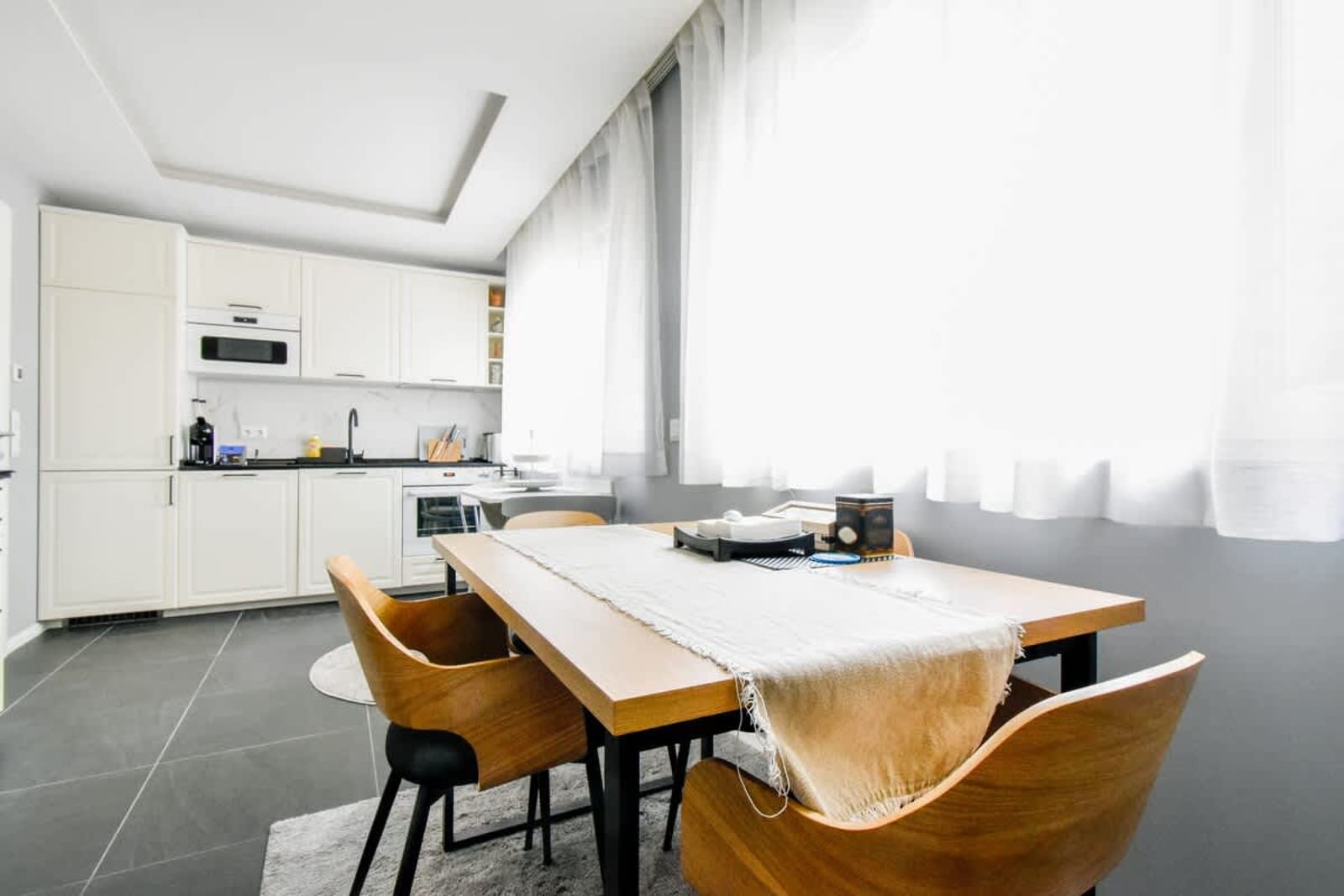 Bright Central Sofia Flat w/ Coffee-Lovers Touch - Photo 4