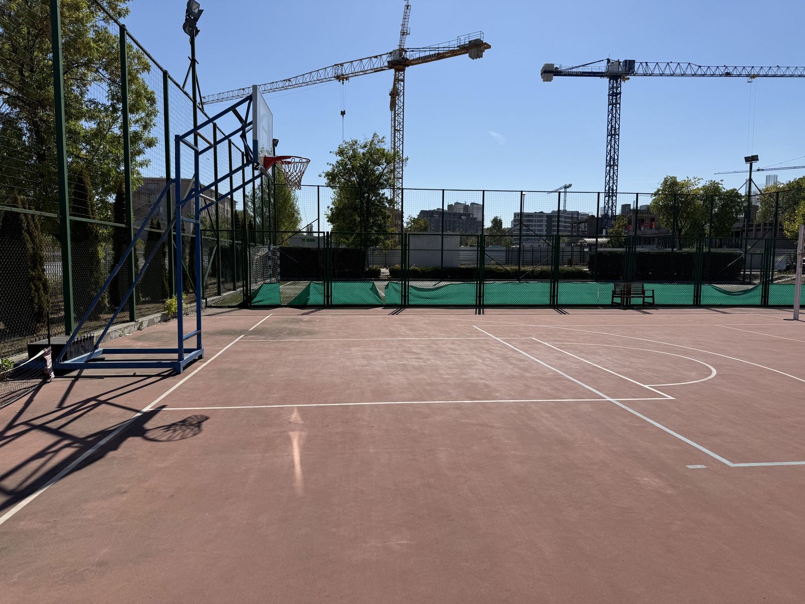 Modern Sports Centre in the Heart of Sofia - Photo 34