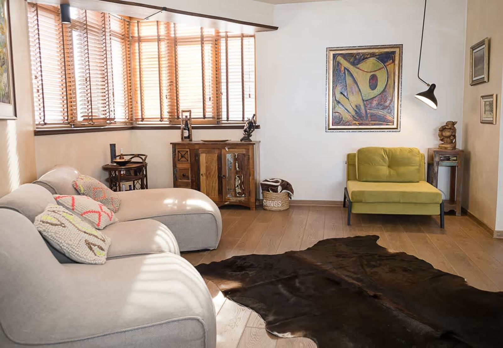 Modern Comfort &amp; Vintage Charm with Panoramic View - Photo 6