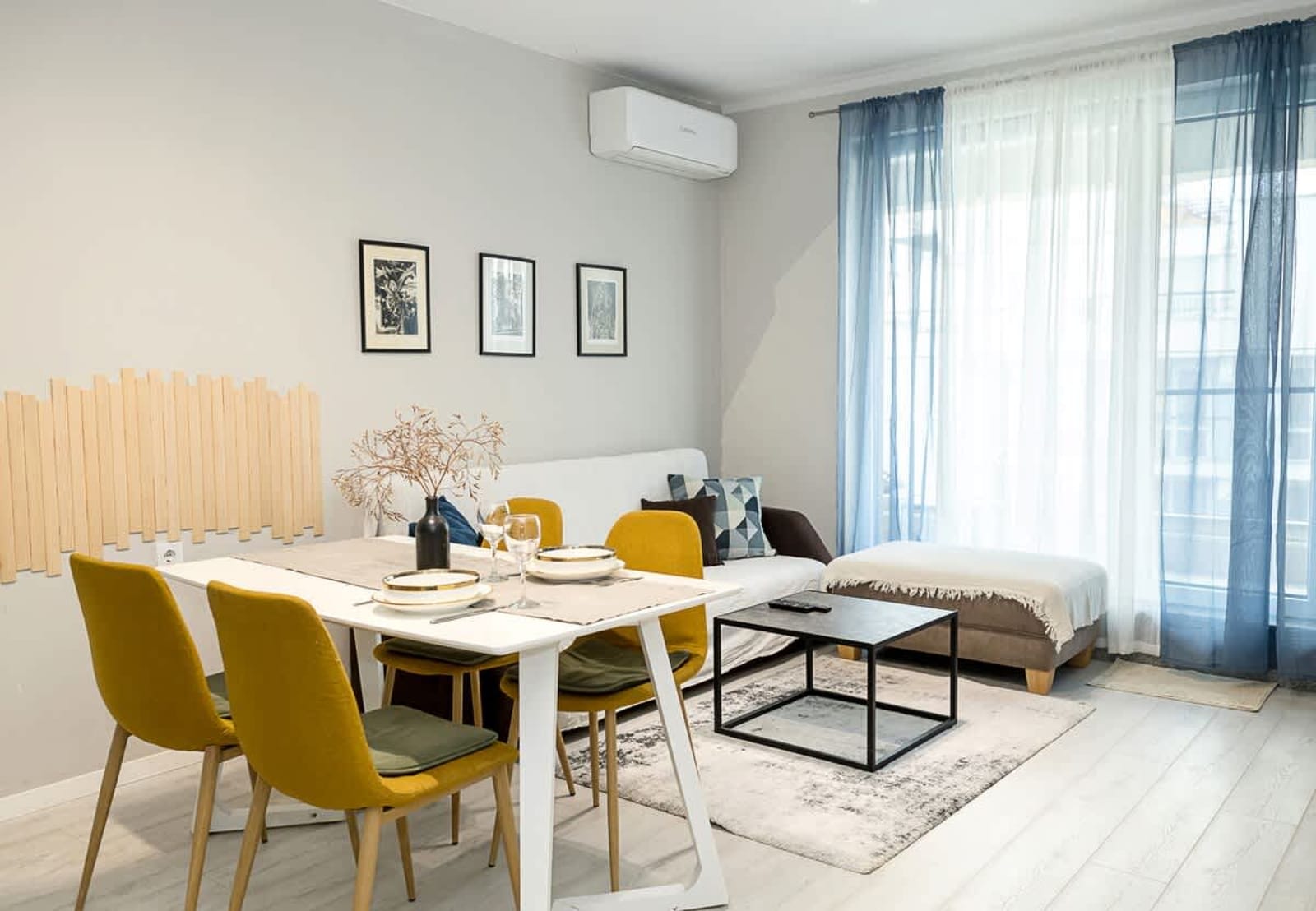 Chic 1BD Flat in St Constantine &amp; Helena Complex - Cover Photo