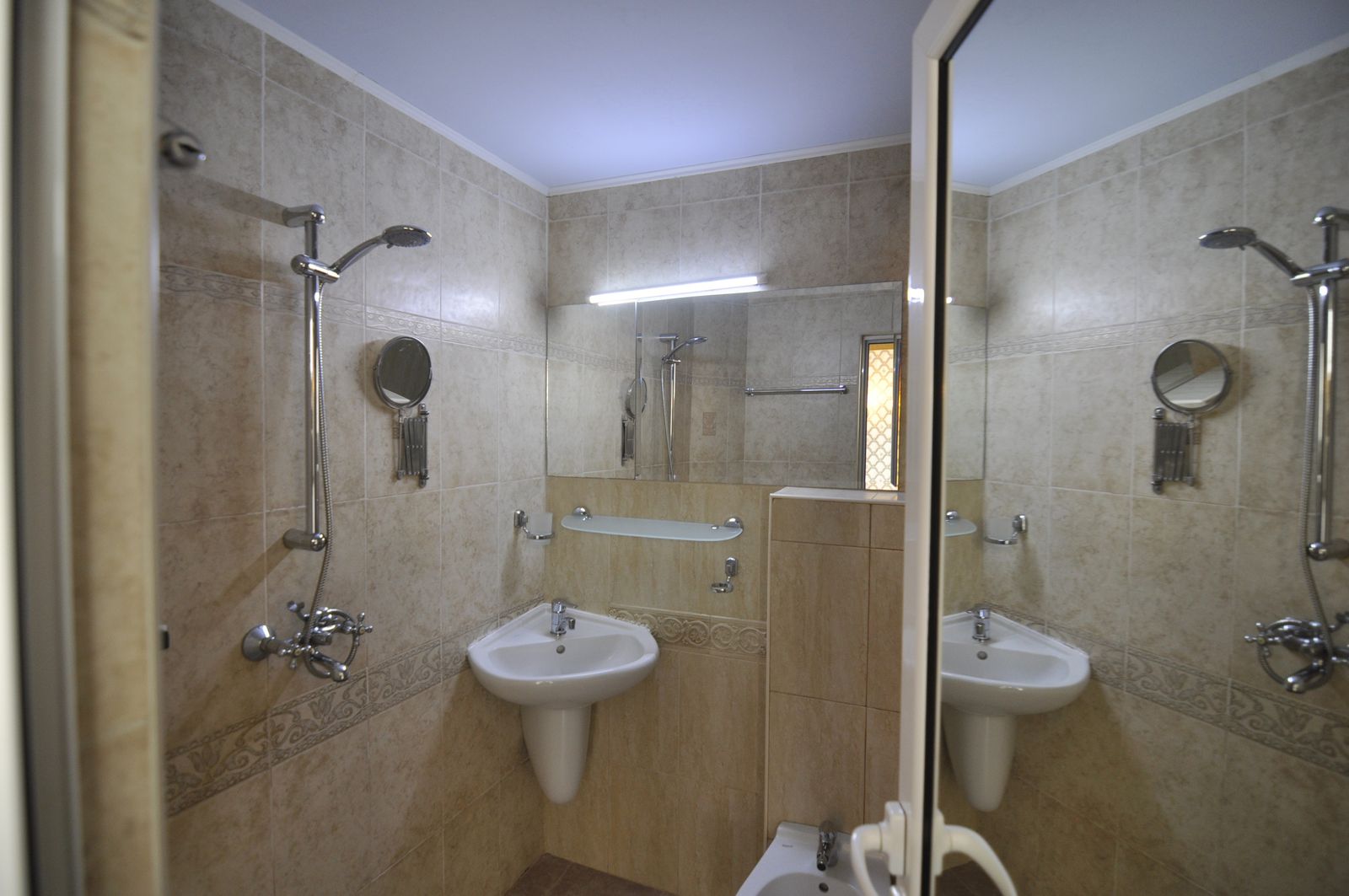 Vintage City Hotel in Sofia - Photo 94