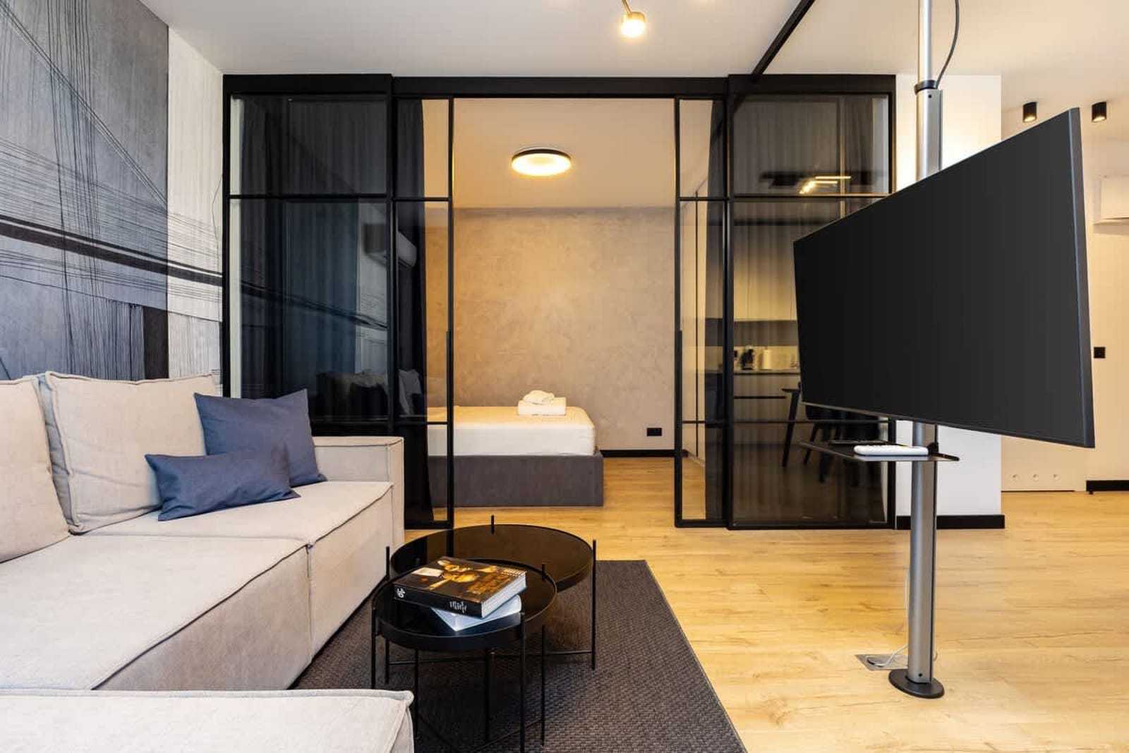 Modern 1BDR Apartment in a New Building - Photo 3