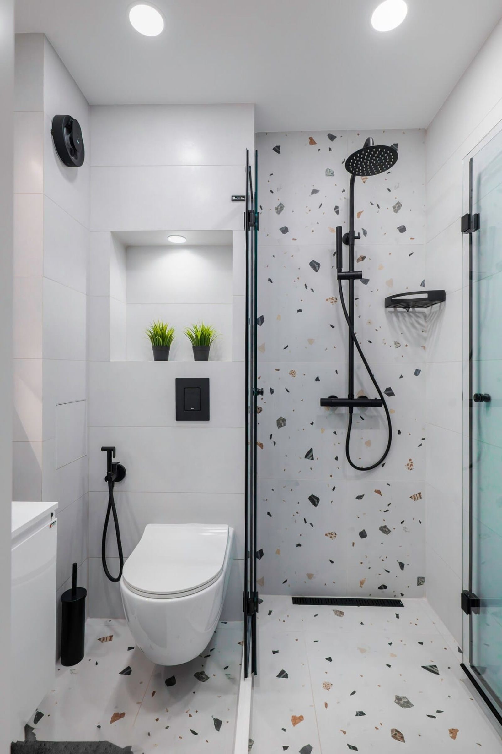 Modern&amp;Central 2-BD with Parking - Photo 11