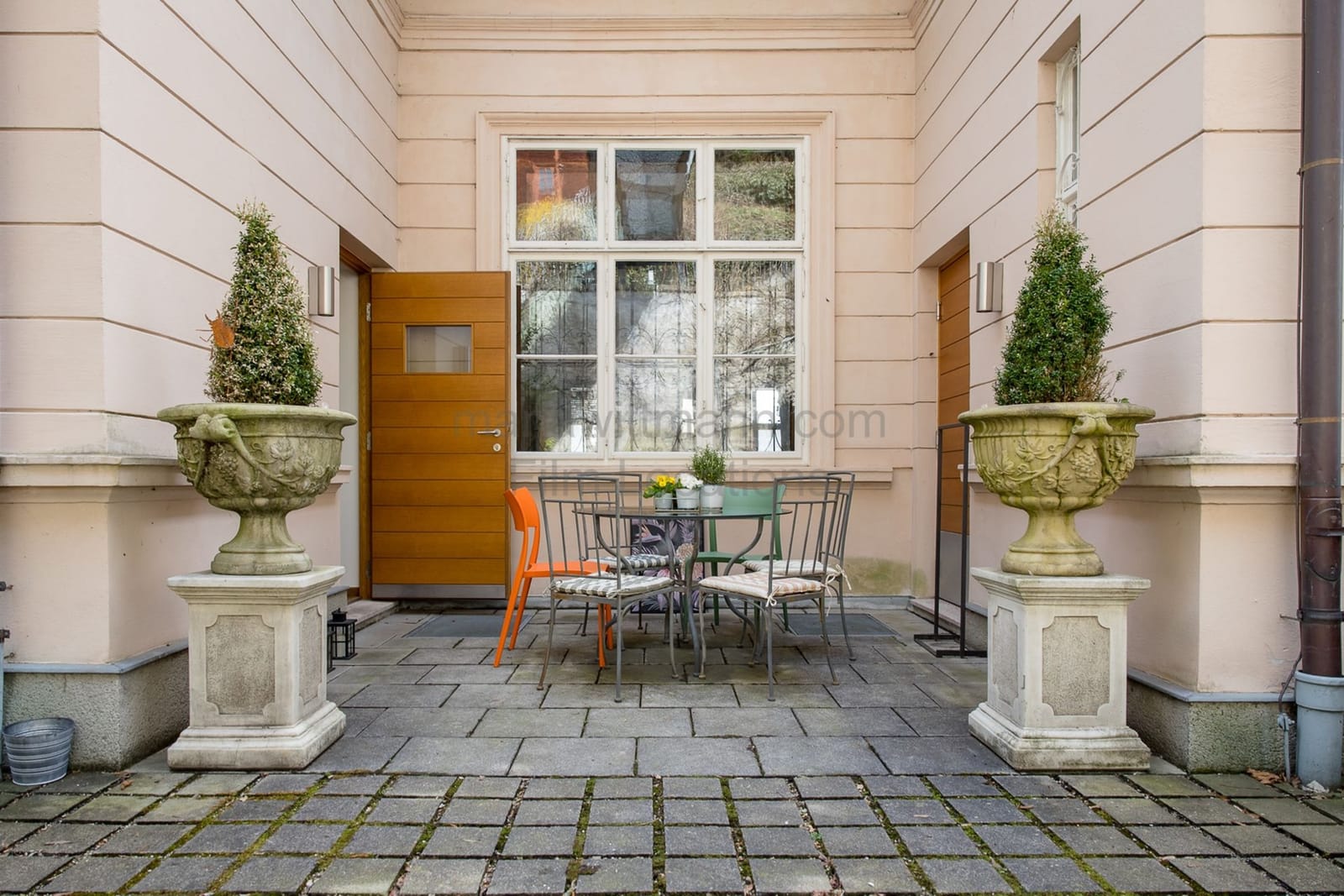 Location 285 - Photo 20