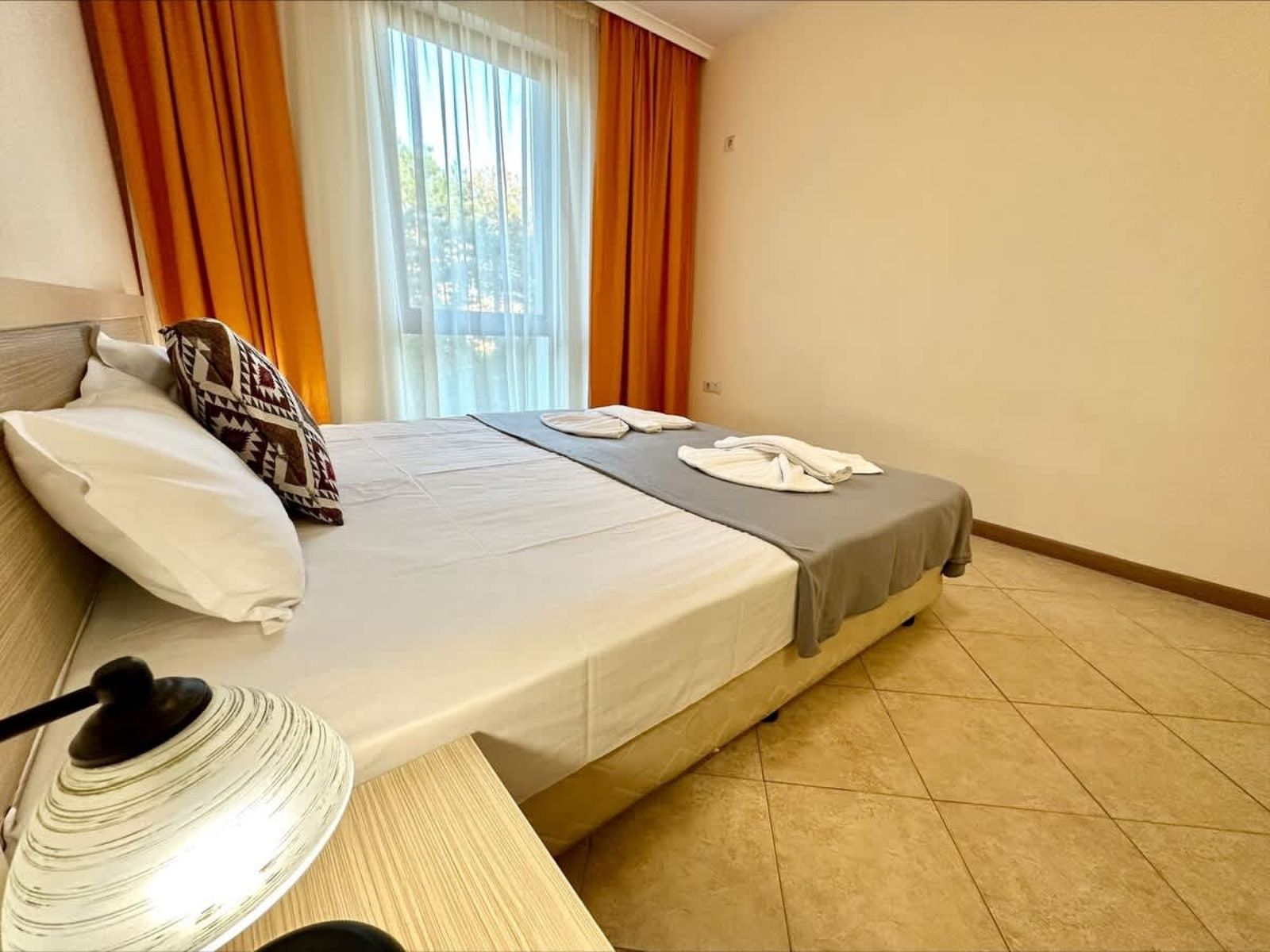 Cozy apartment with balcony in Royal Sun - Photo 5