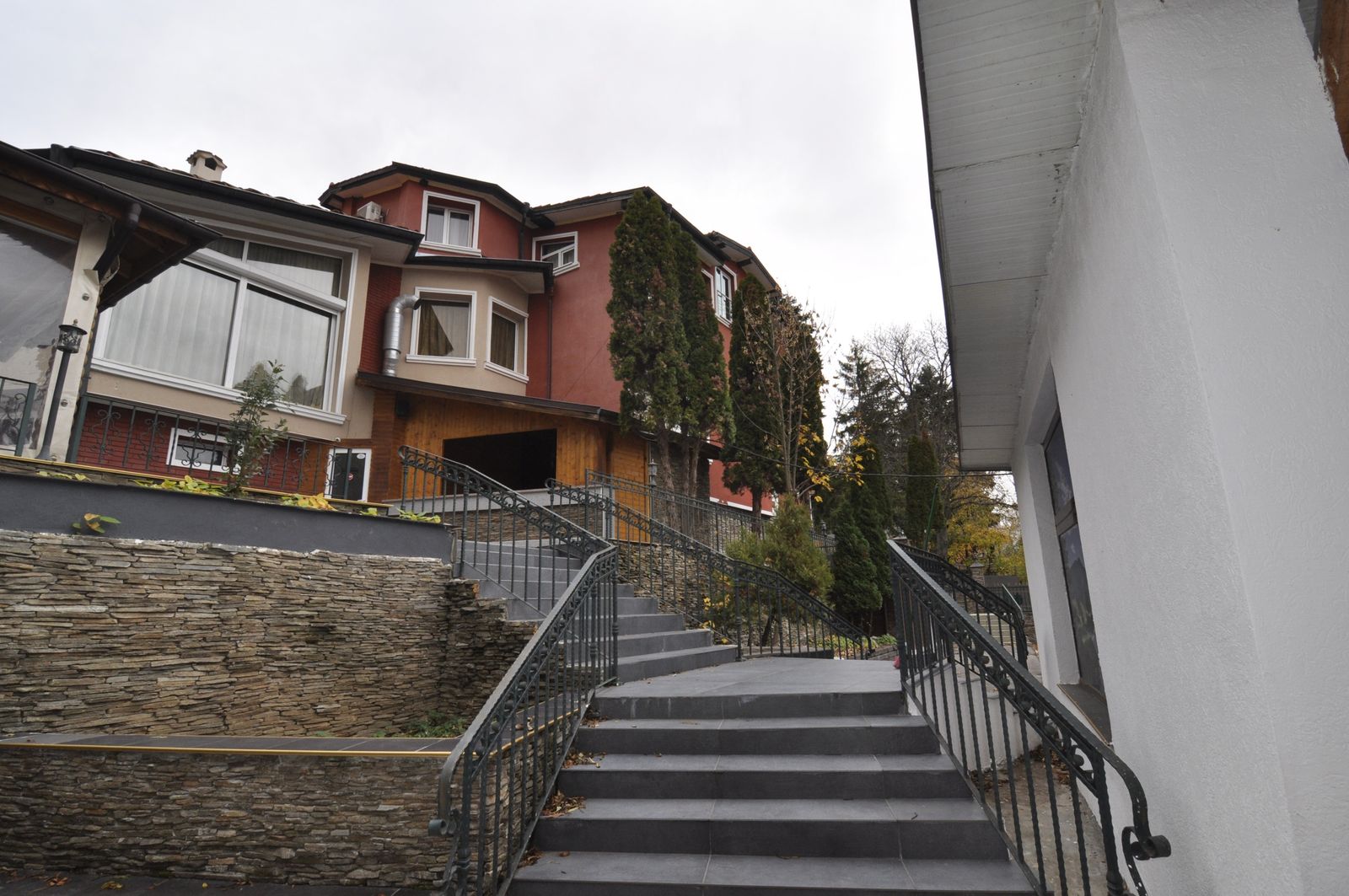 Vintage City Hotel in Sofia - Photo 9