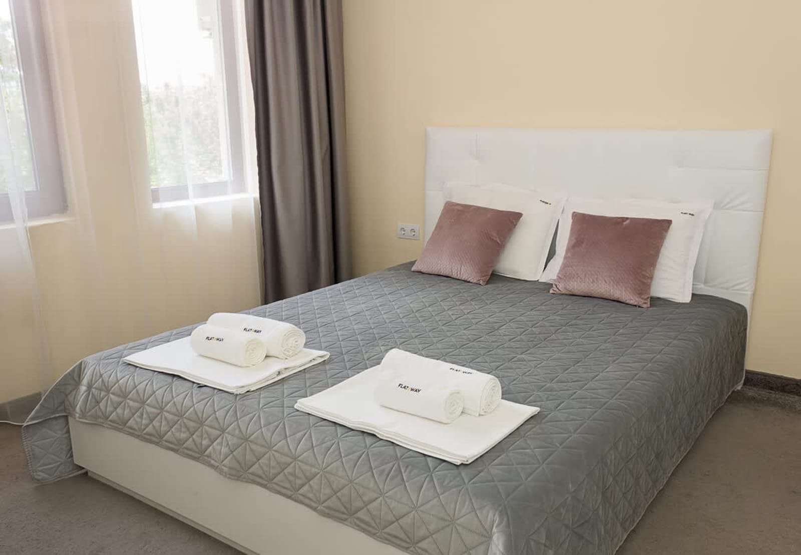 Balchik Garden Palace  2BD Flat with Balcony - Photo 3