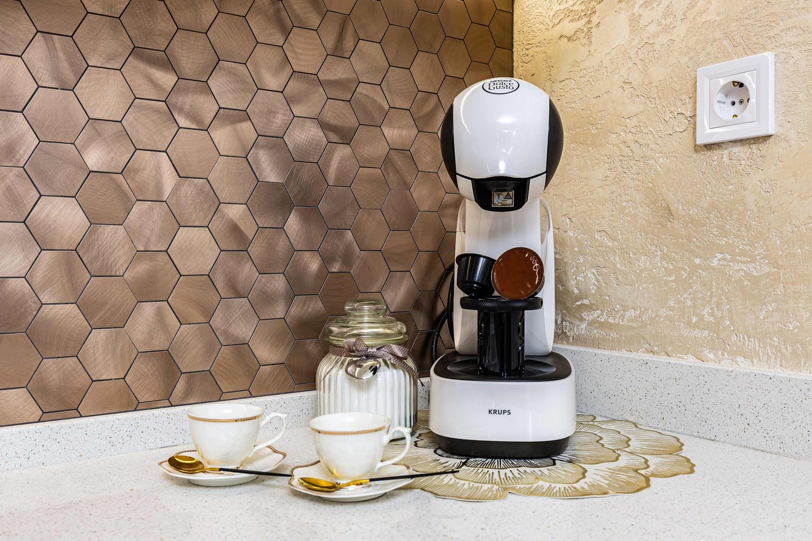 Sunny Modern 1BR Retreat with Cozy Balcony - Photo 17