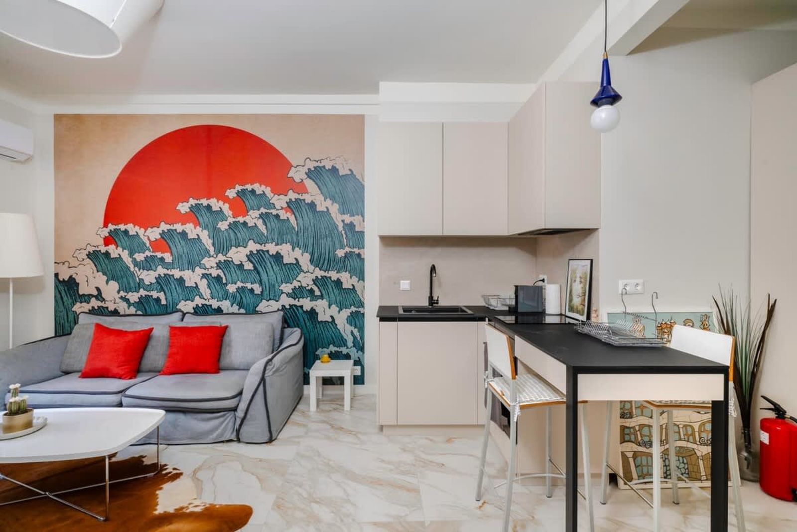 Stylish 1BD Apartment in the Heart of the City - Photo 6