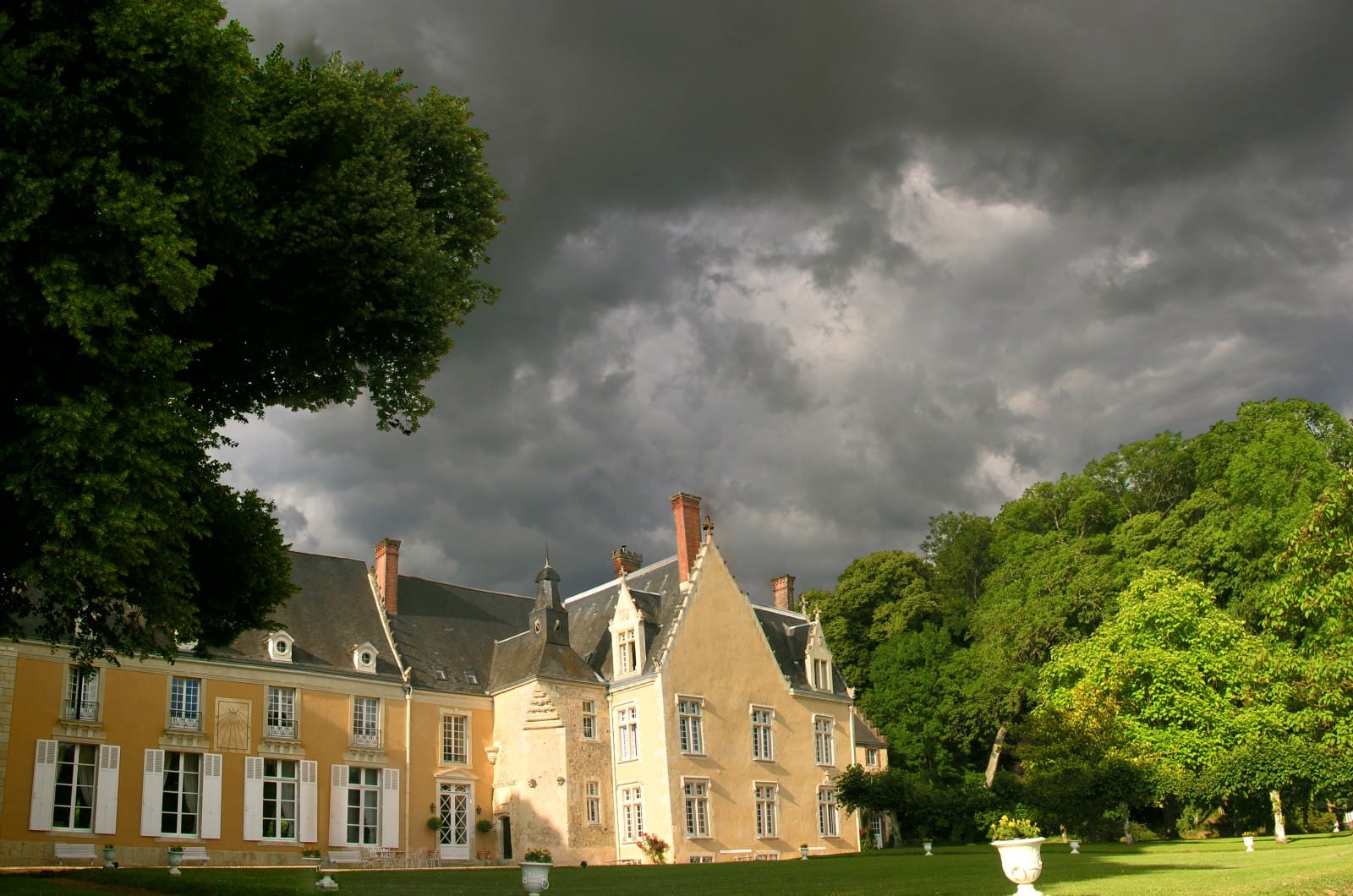 Authenticity and elegance in the Loire Valley, France - Photo 79