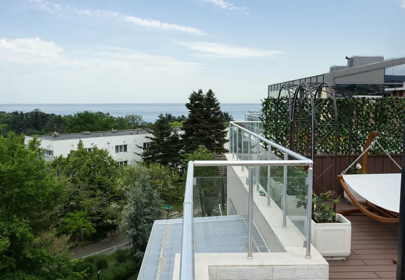 Under the Stars - Lux. Penthouse w/ POOL + Terrace - Photo 33