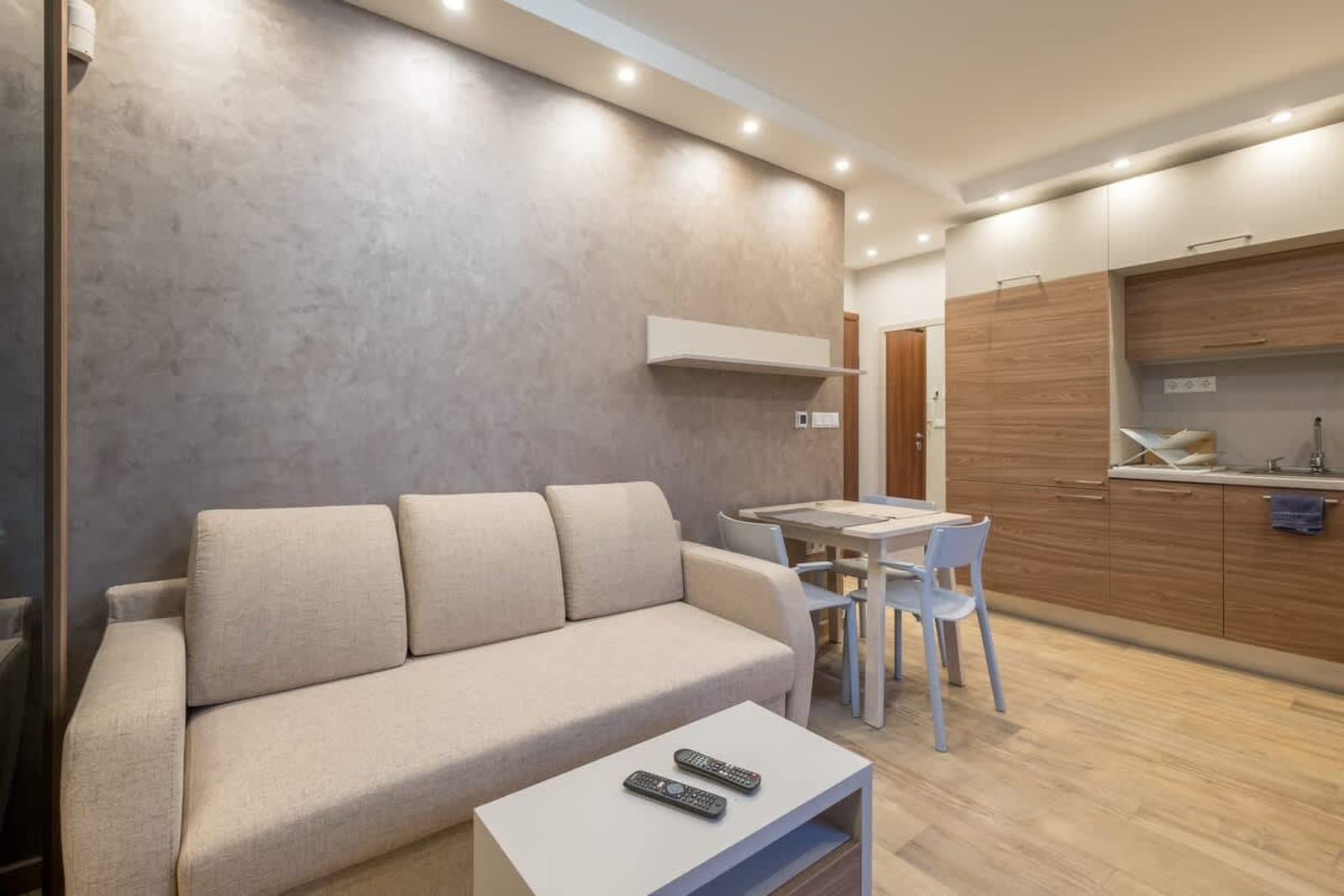 M&amp;M Modern &amp; Multifunctional One Bedroom Apartment - Photo 5