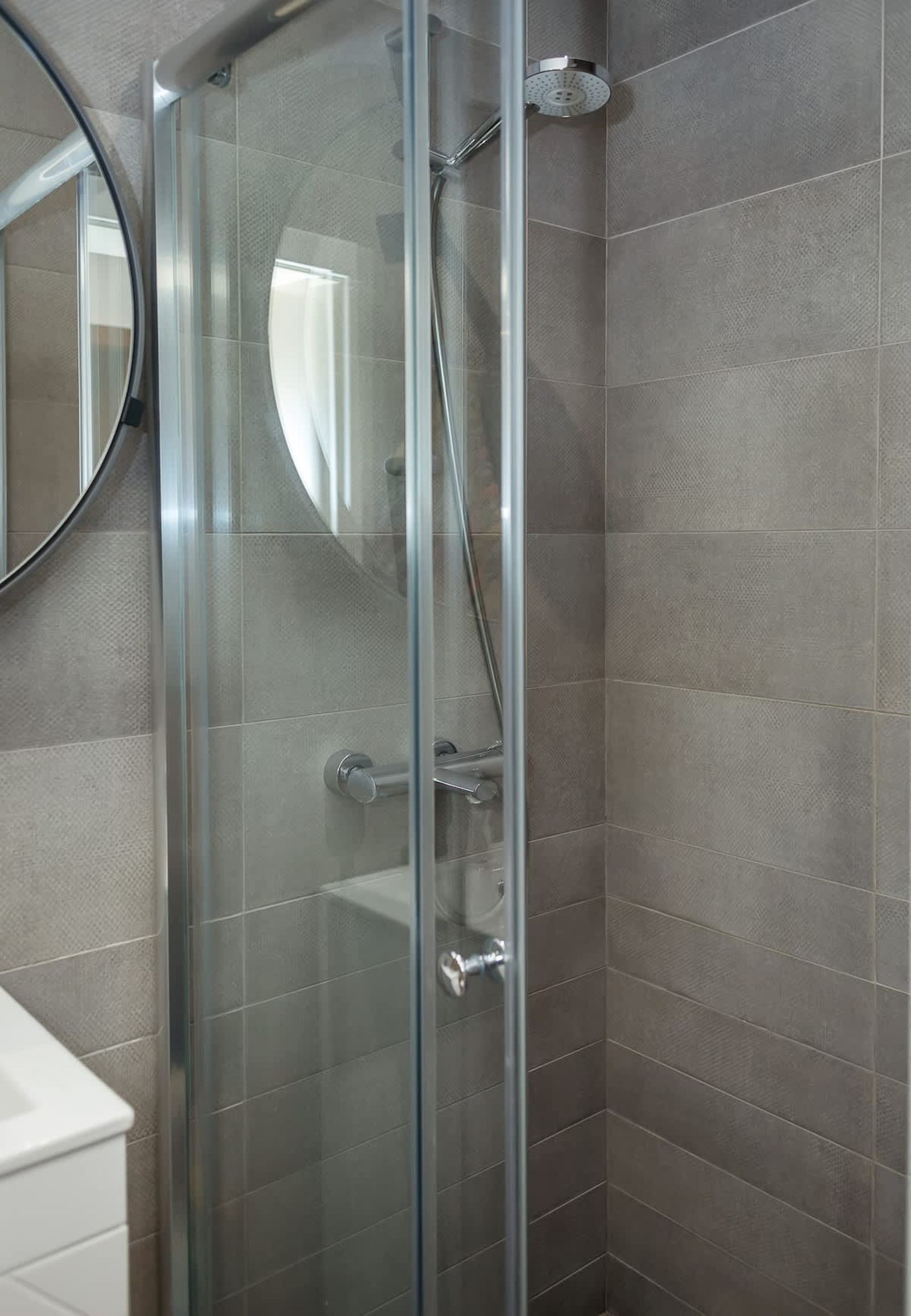 Cozy Flat with Two Bedrooms in Central Varna - Photo 19