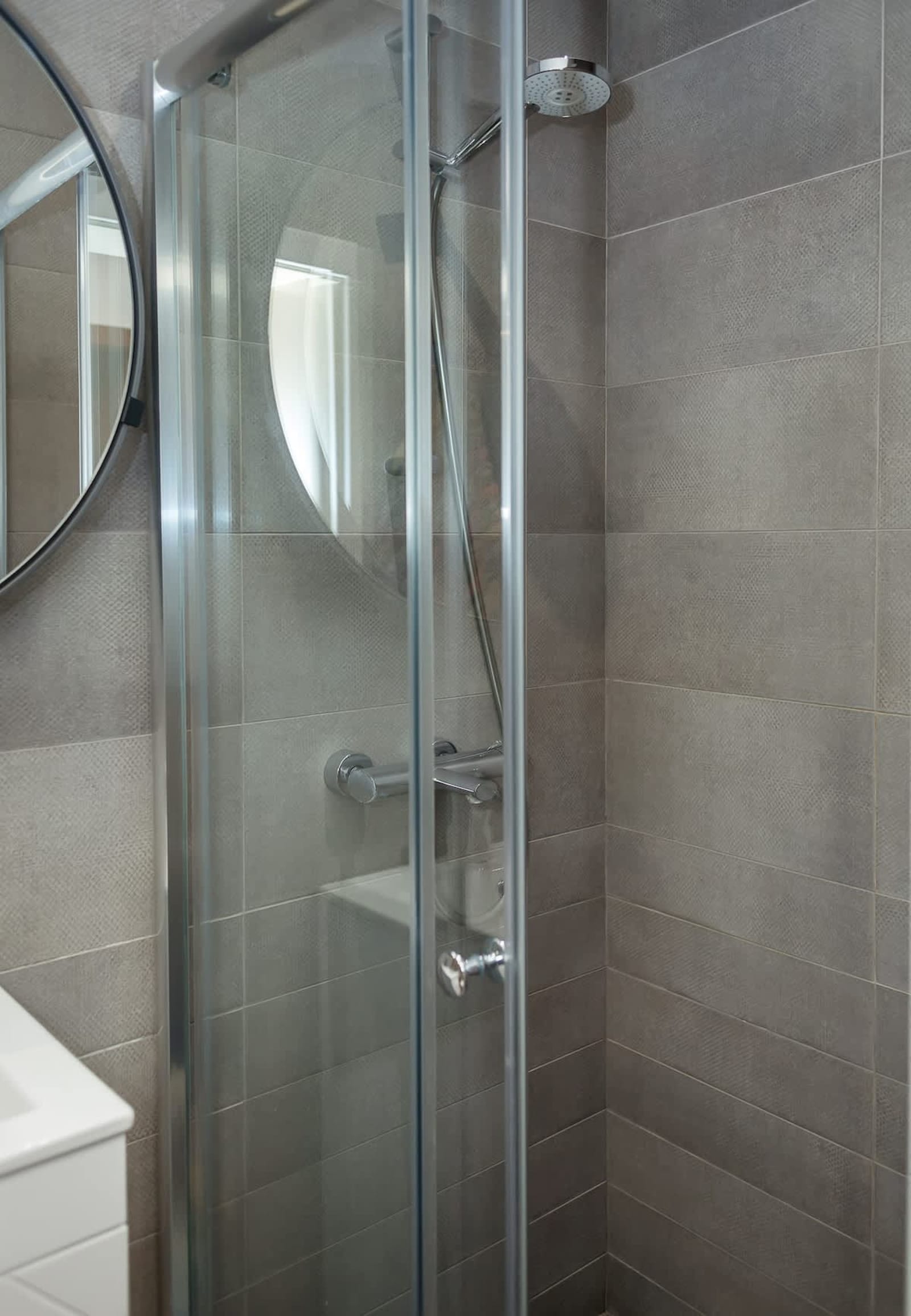 Cozy Flat with Two Bedrooms in Central Varna - Photo 19