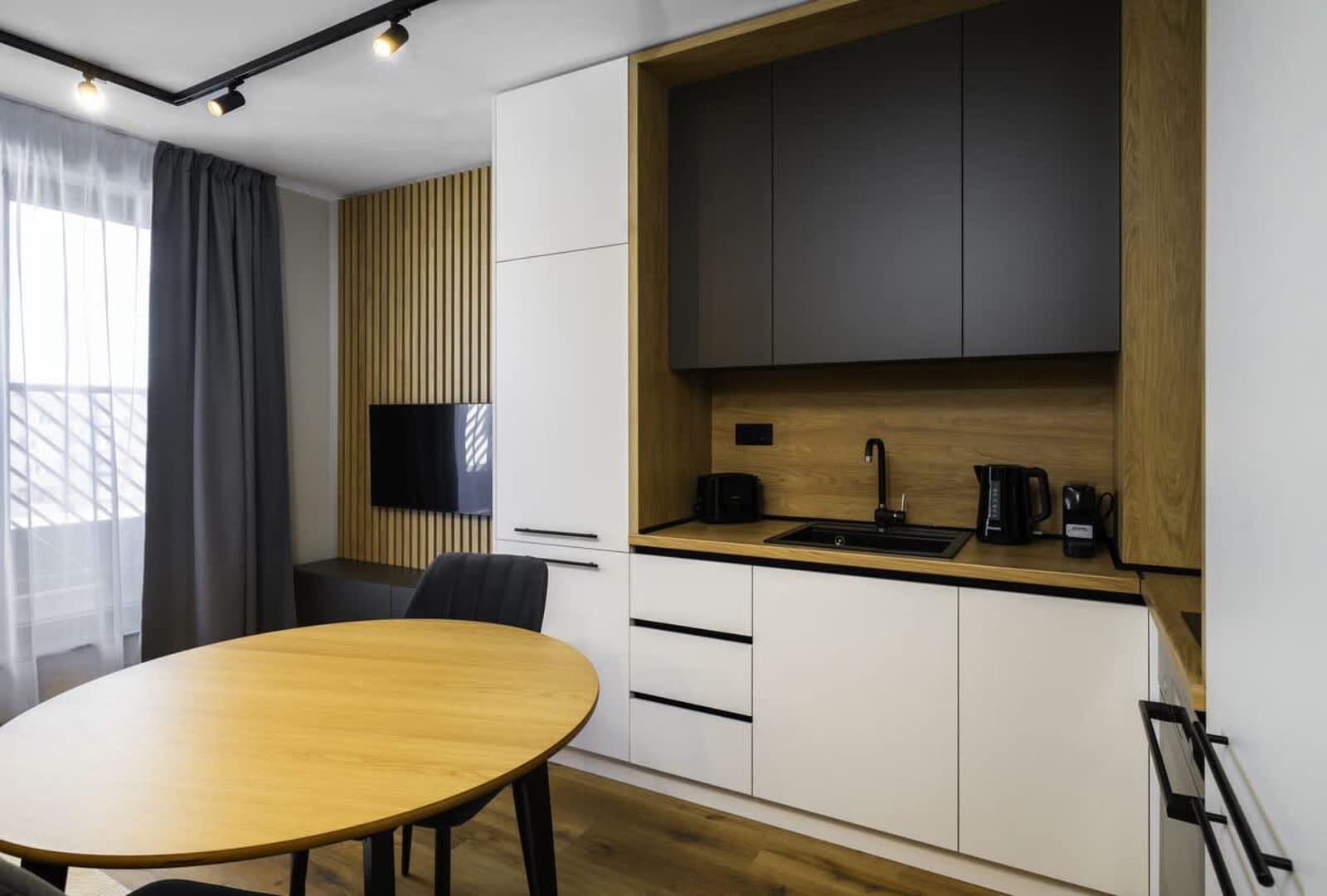 Aviva Living - 1BD Apartment - Photo 7