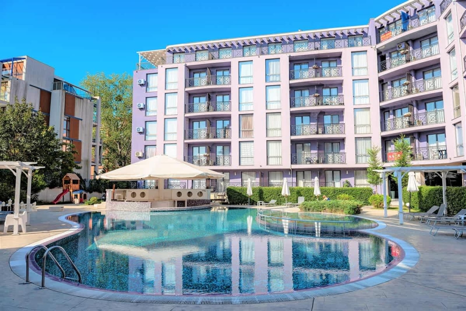 Cozy  pool view apartment on complex Rainbow 3 - Photo 7