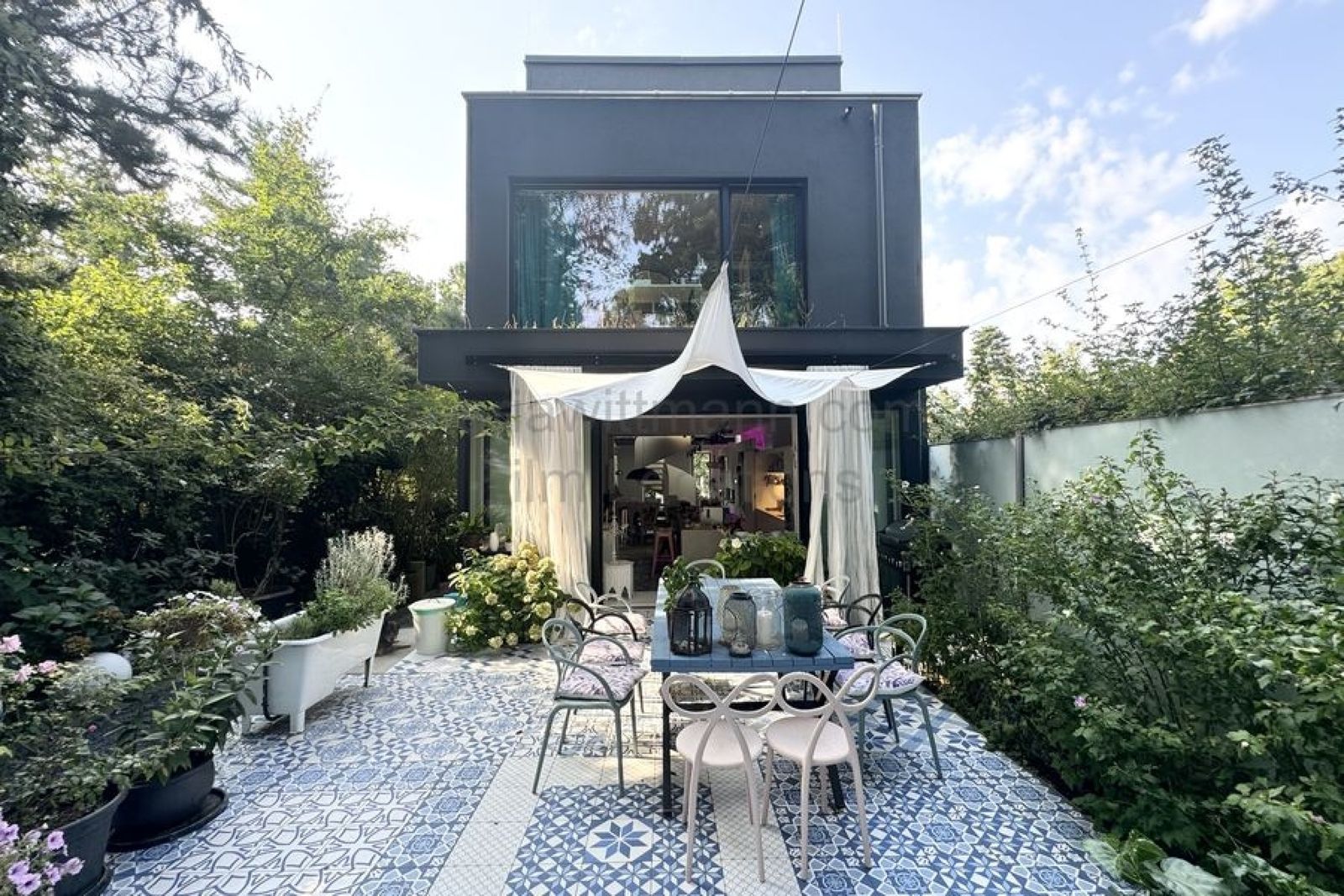 Location 271 - Photo 42