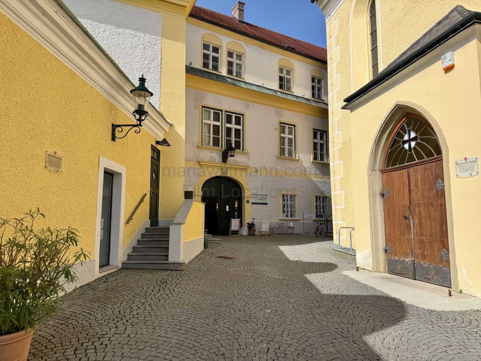 Location 489 - Photo 23