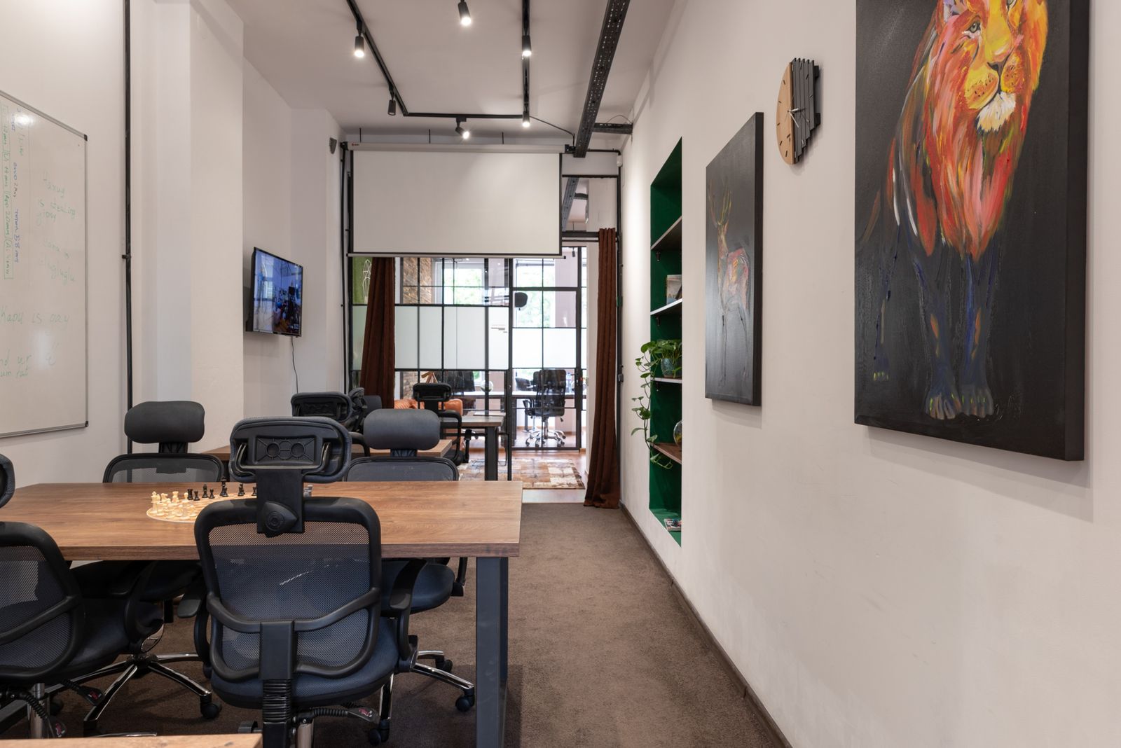 Modern offices in a co-working space in Sofia - Photo 7