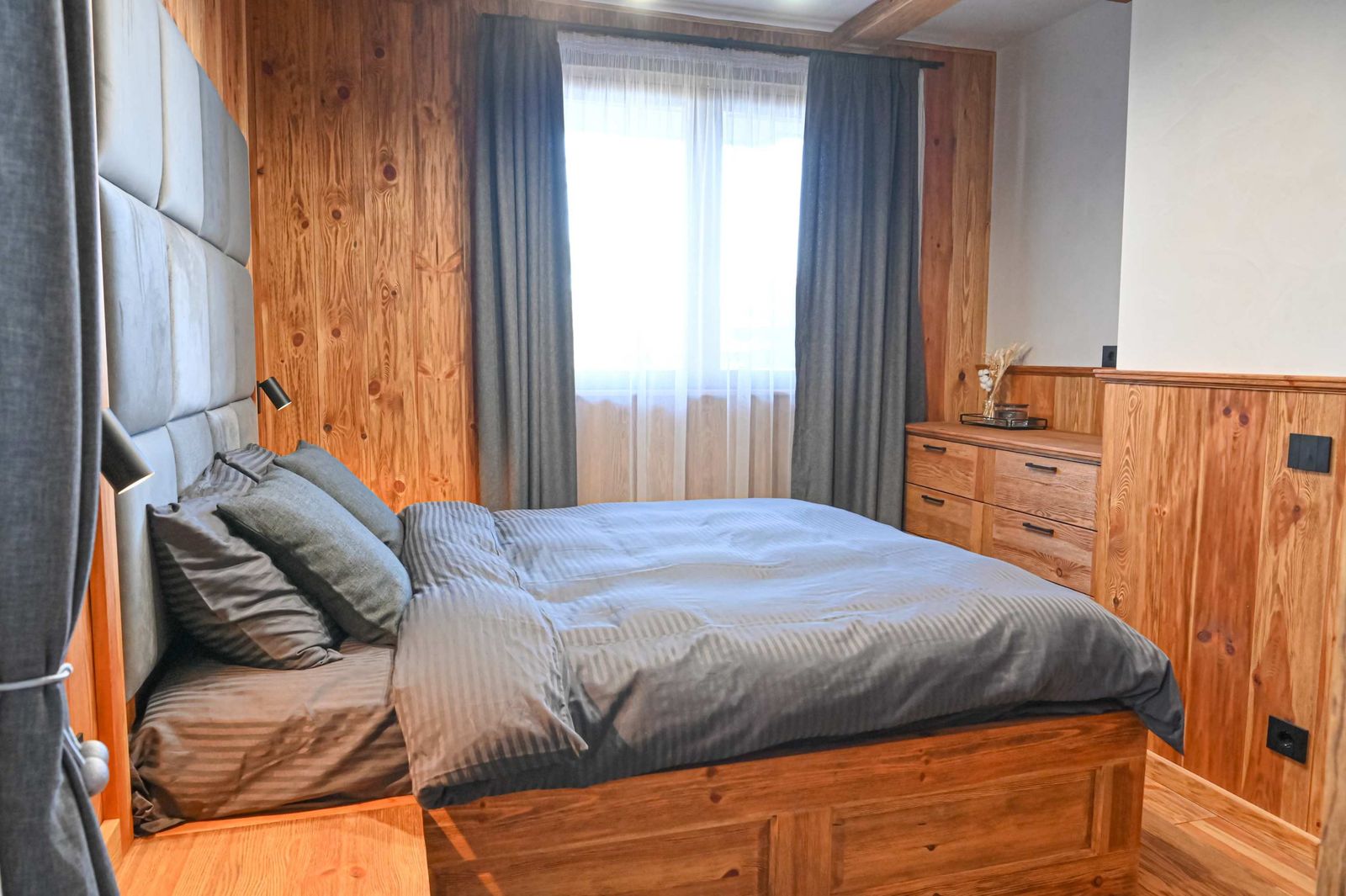 Cozy 1-Bedroom Apartment in St. Ivan Ski Resort - Photo 16