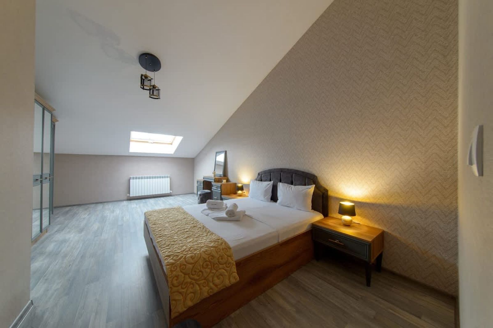 Luxury 2-bedroom apartment by Studenets Center - Photo 24