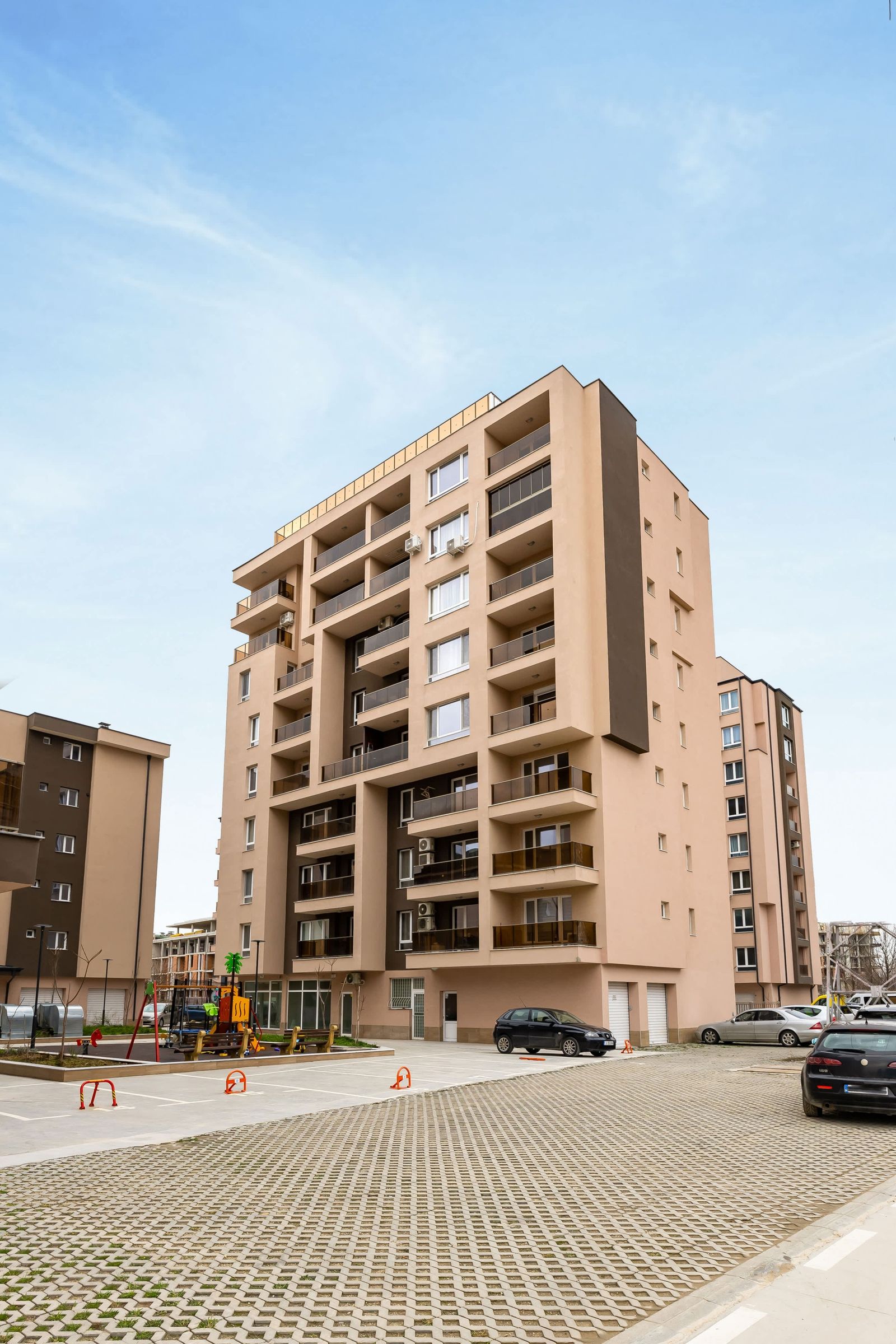 The Cozy Nest - Modern 1BR with Balcony - Photo 32