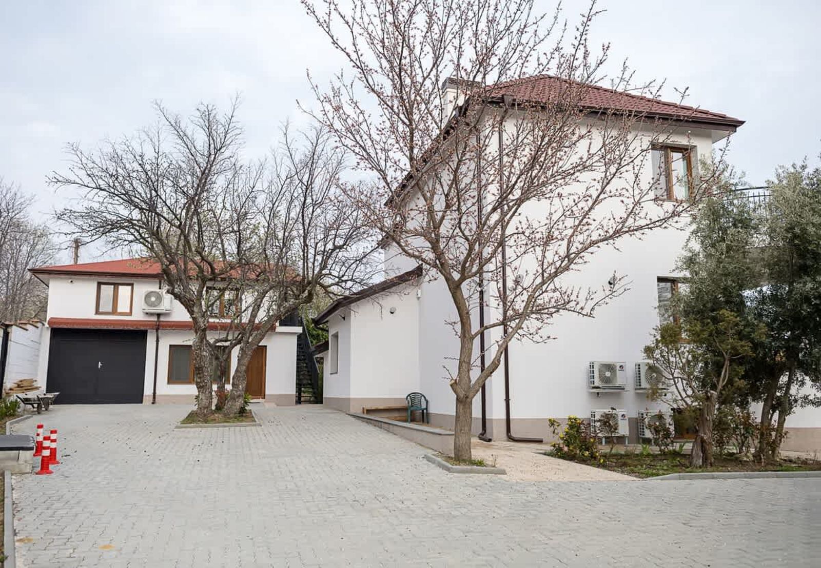 Private Villa with 5BD, Pool &amp; Stunning Sea Views - Photo 59