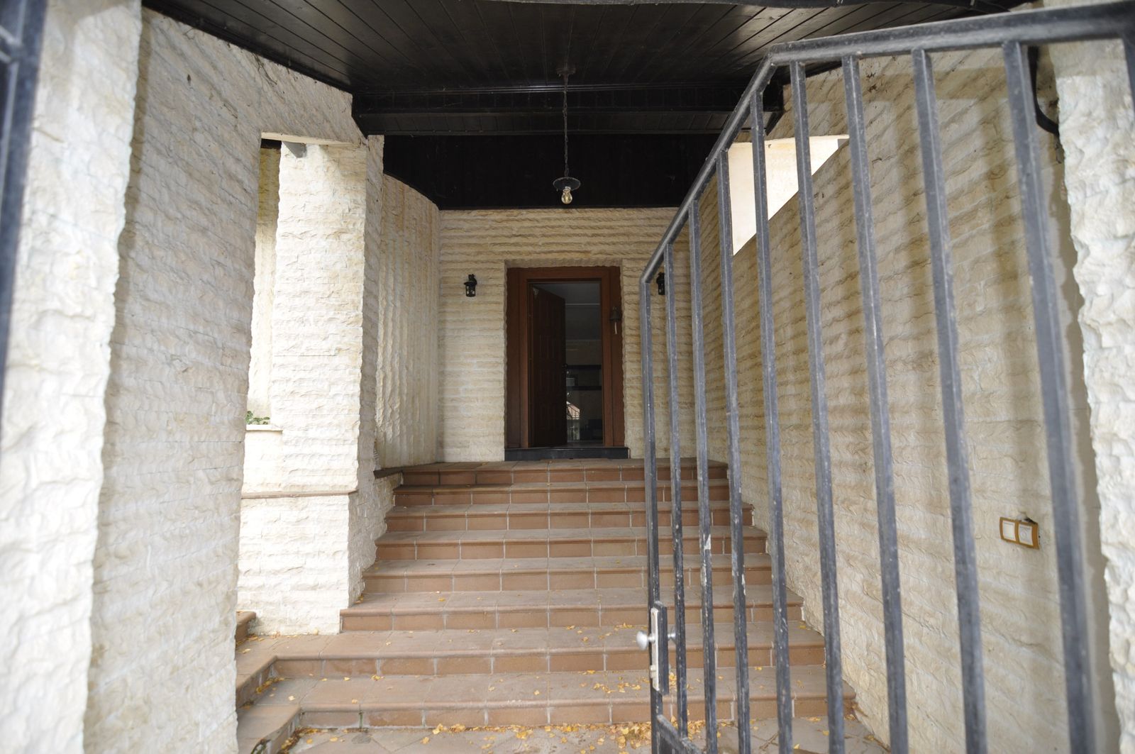 The Mosaic House - Photo 3