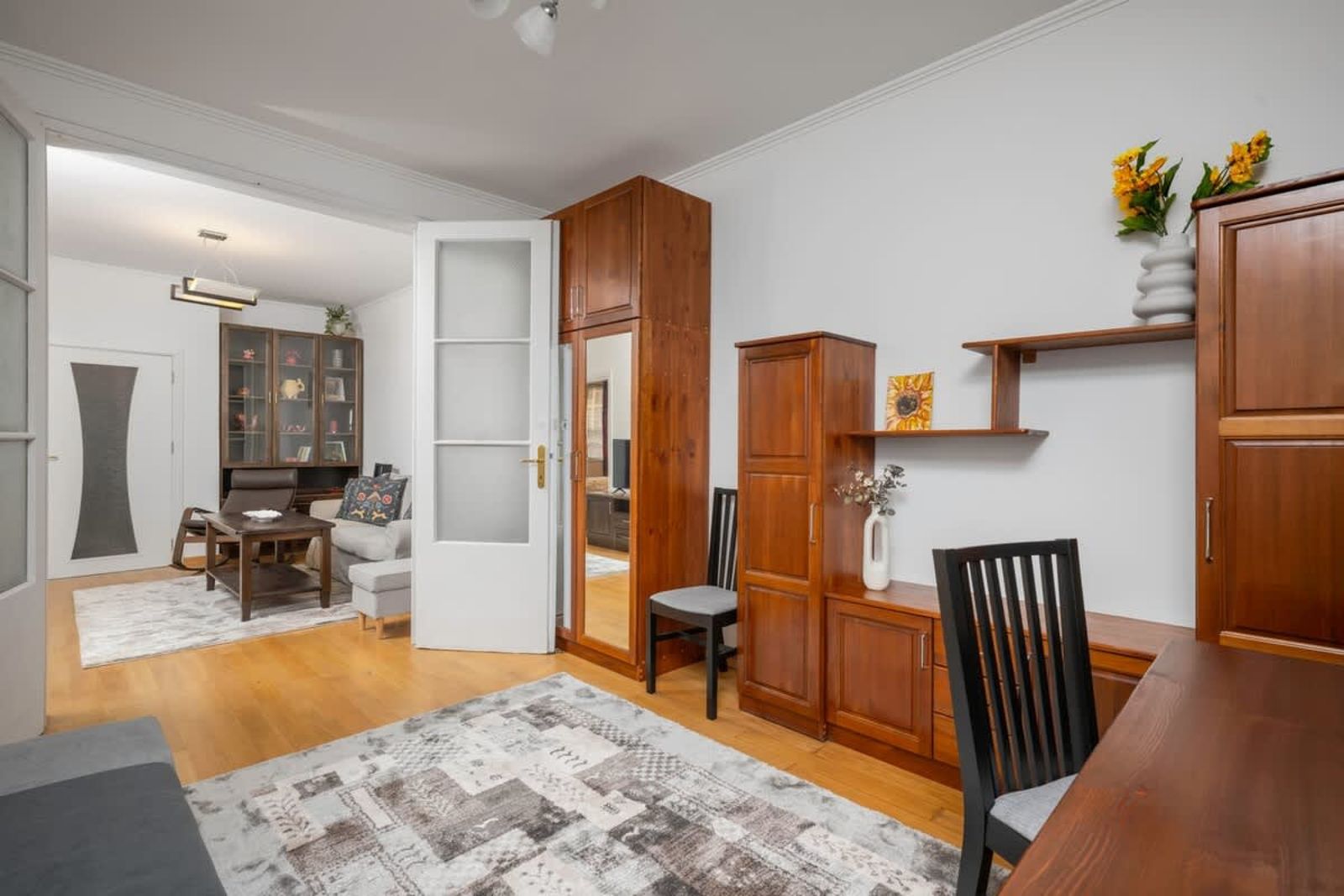 1BD flat with Desk on Russian Monument Square - Photo 5