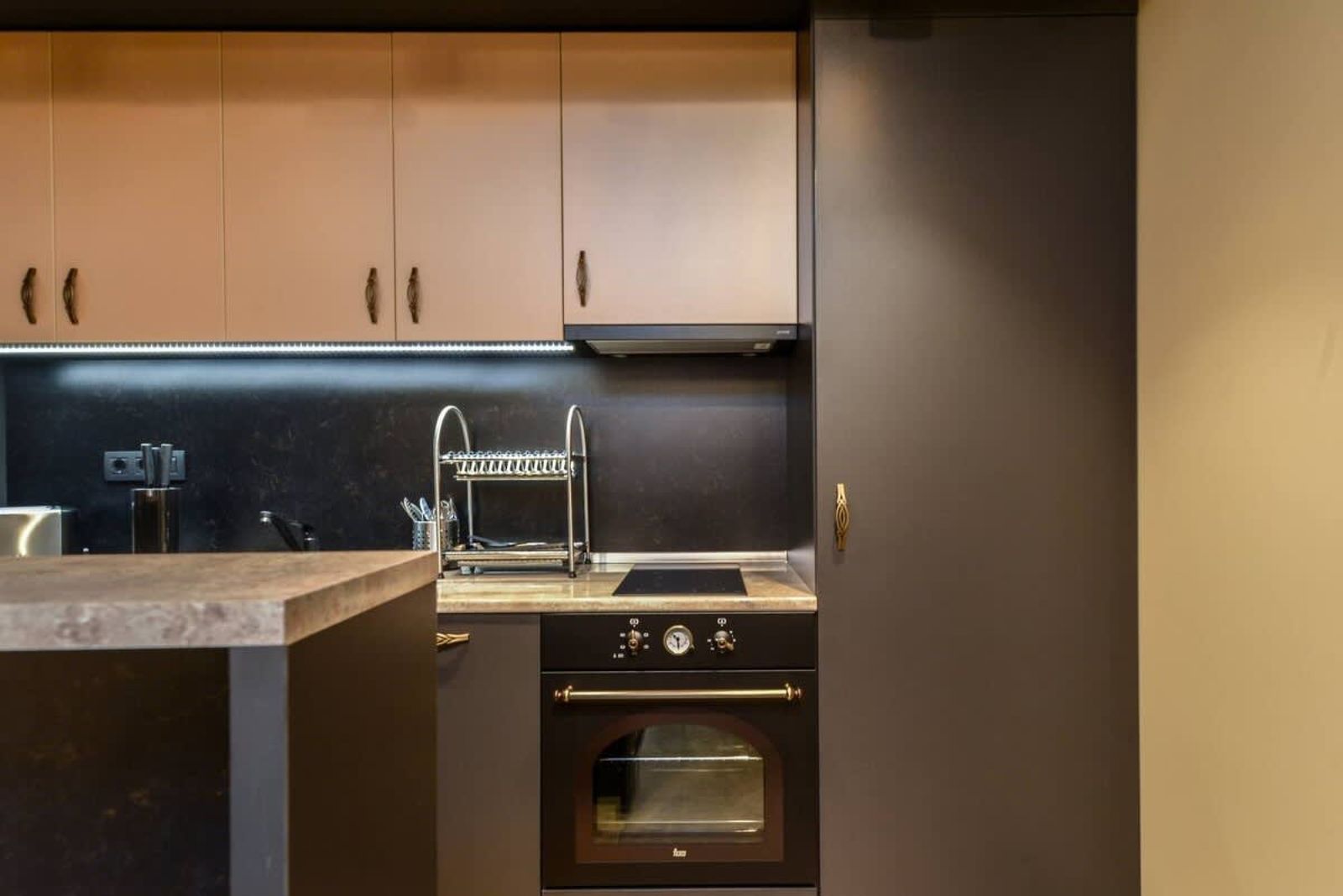 Sofia Dream Apartments -Jazzy 2BD Apt - Photo 18