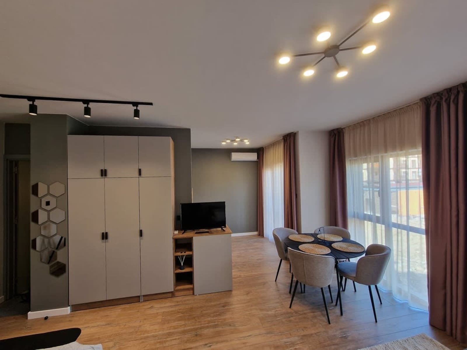Cozy Studio in Bansko with free parking - Photo 12