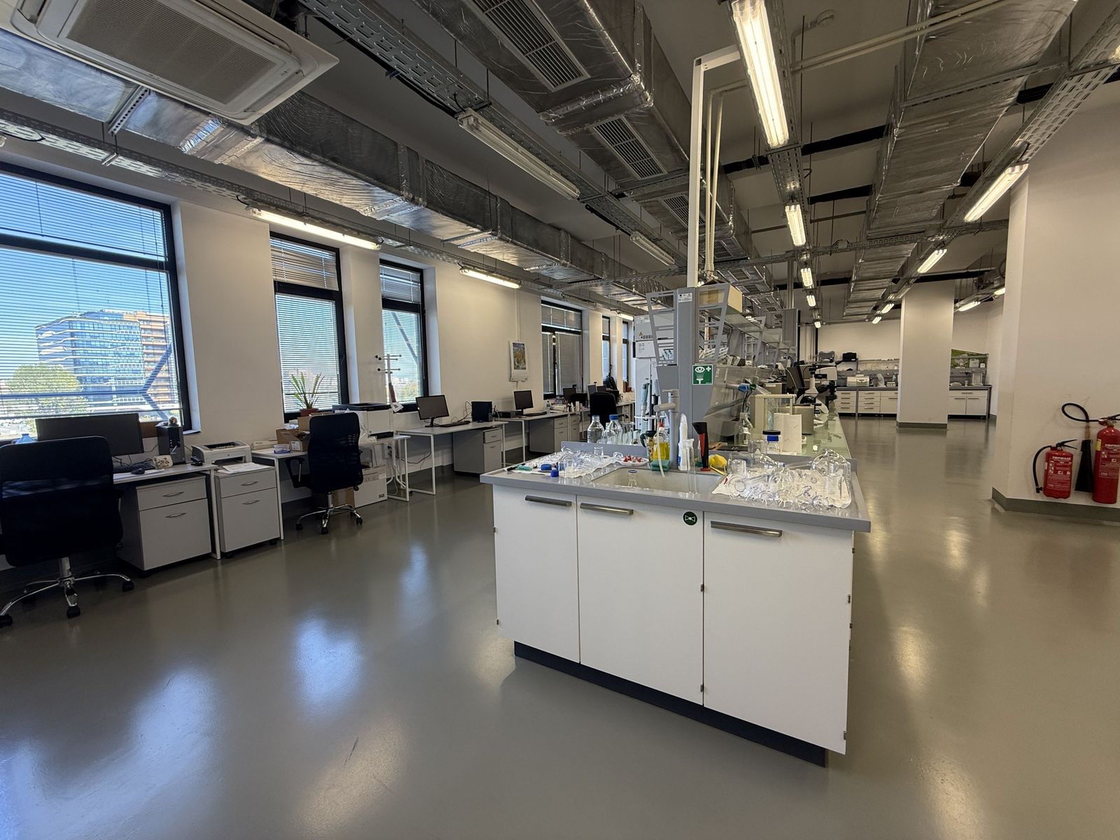 Modern Laboratory with a foyer in Sofia Bulgaria - Photo 28