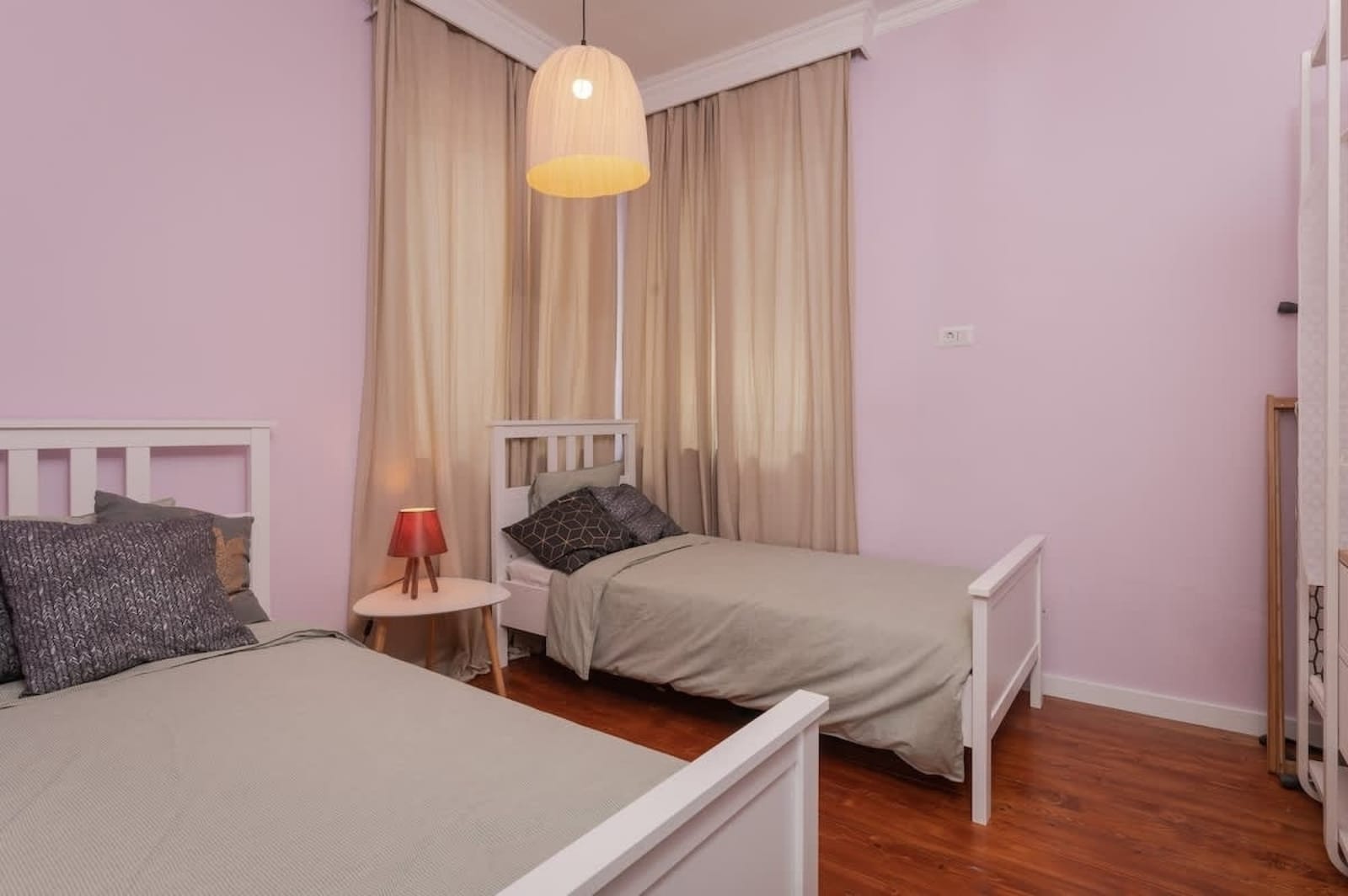 Flamingo Flat /Two-bedroom with Balcony\ - Photo 4