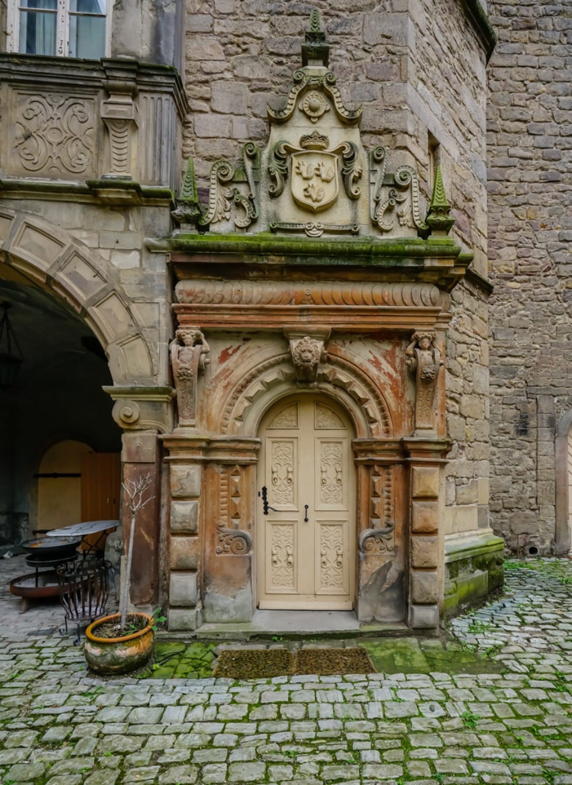 Castle of Burgscheidungen is a baroque secular building_20