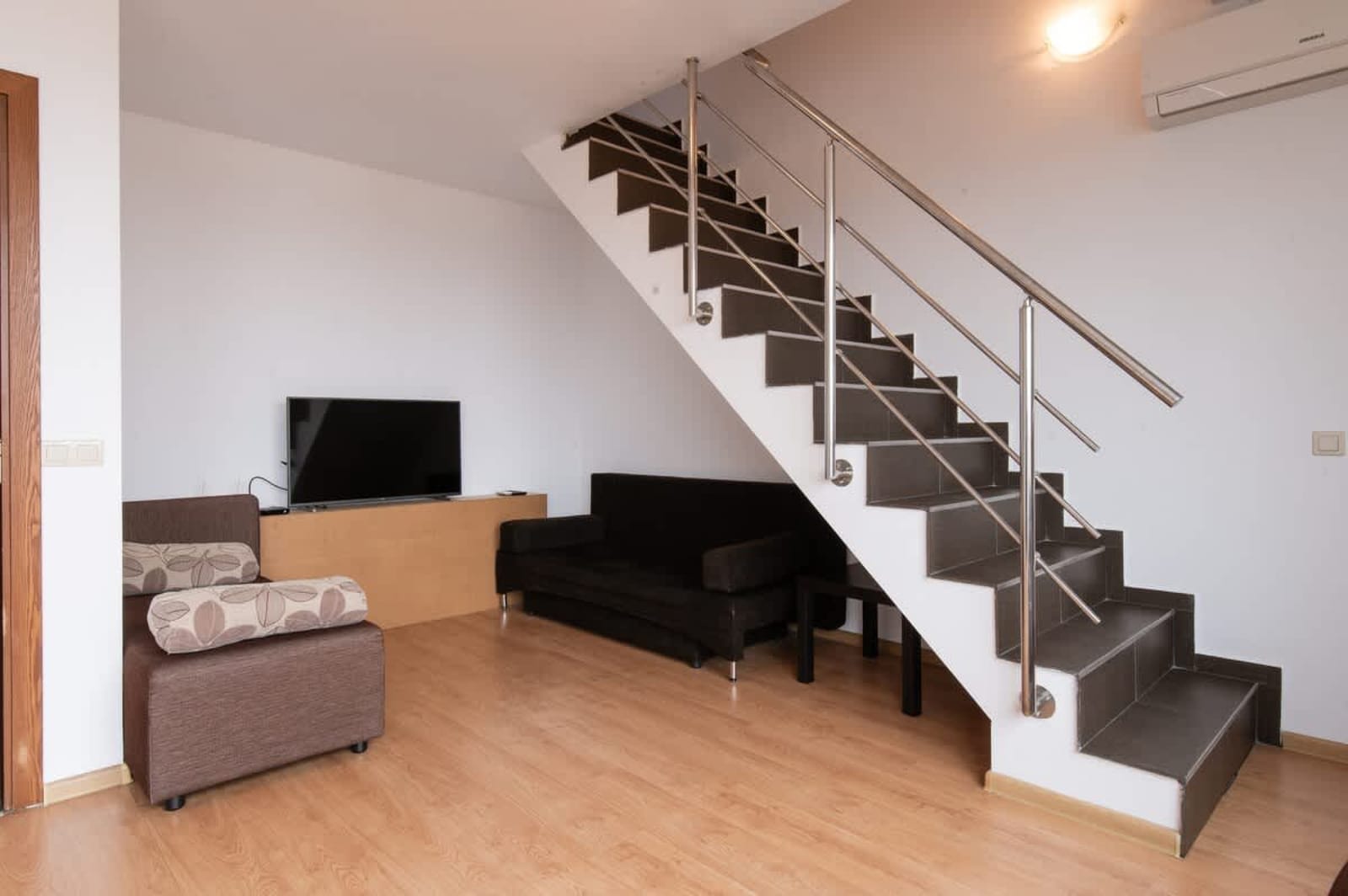 One-Bedroom Maisonette with Spacious Terrace - Cover Photo