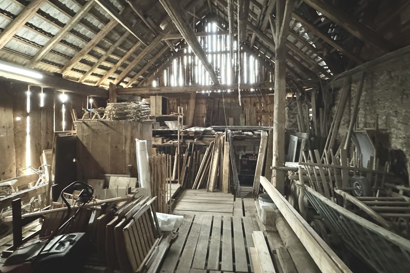 Location 477 - Photo 9