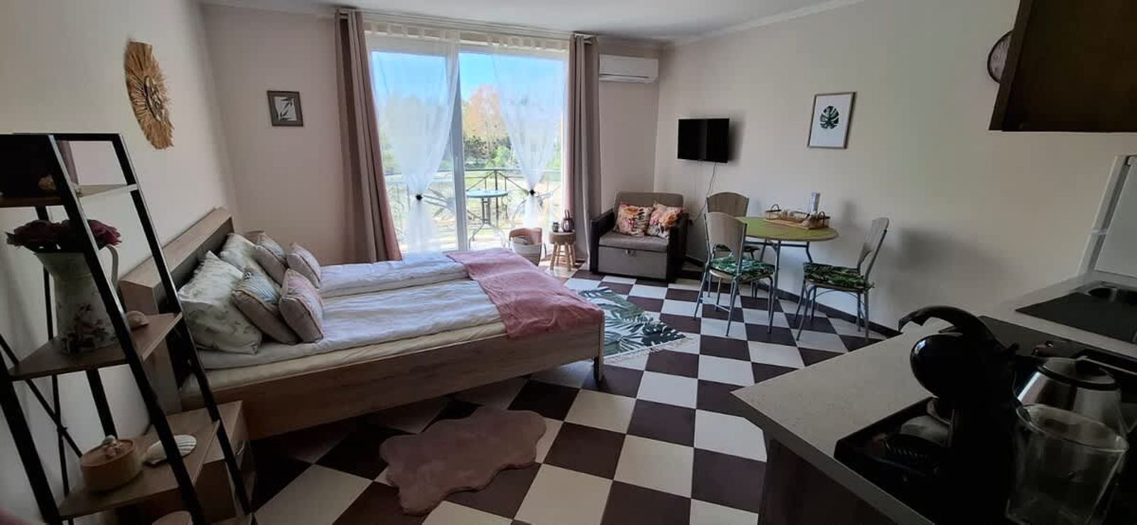 Cosy Studio in Hacienda - Cover Photo