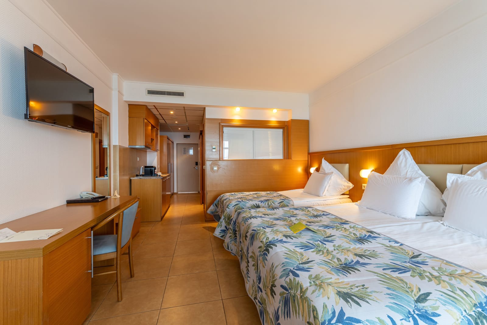 Room with 2 bedrooms in the Flamingo Grand Hotel - Photo 4