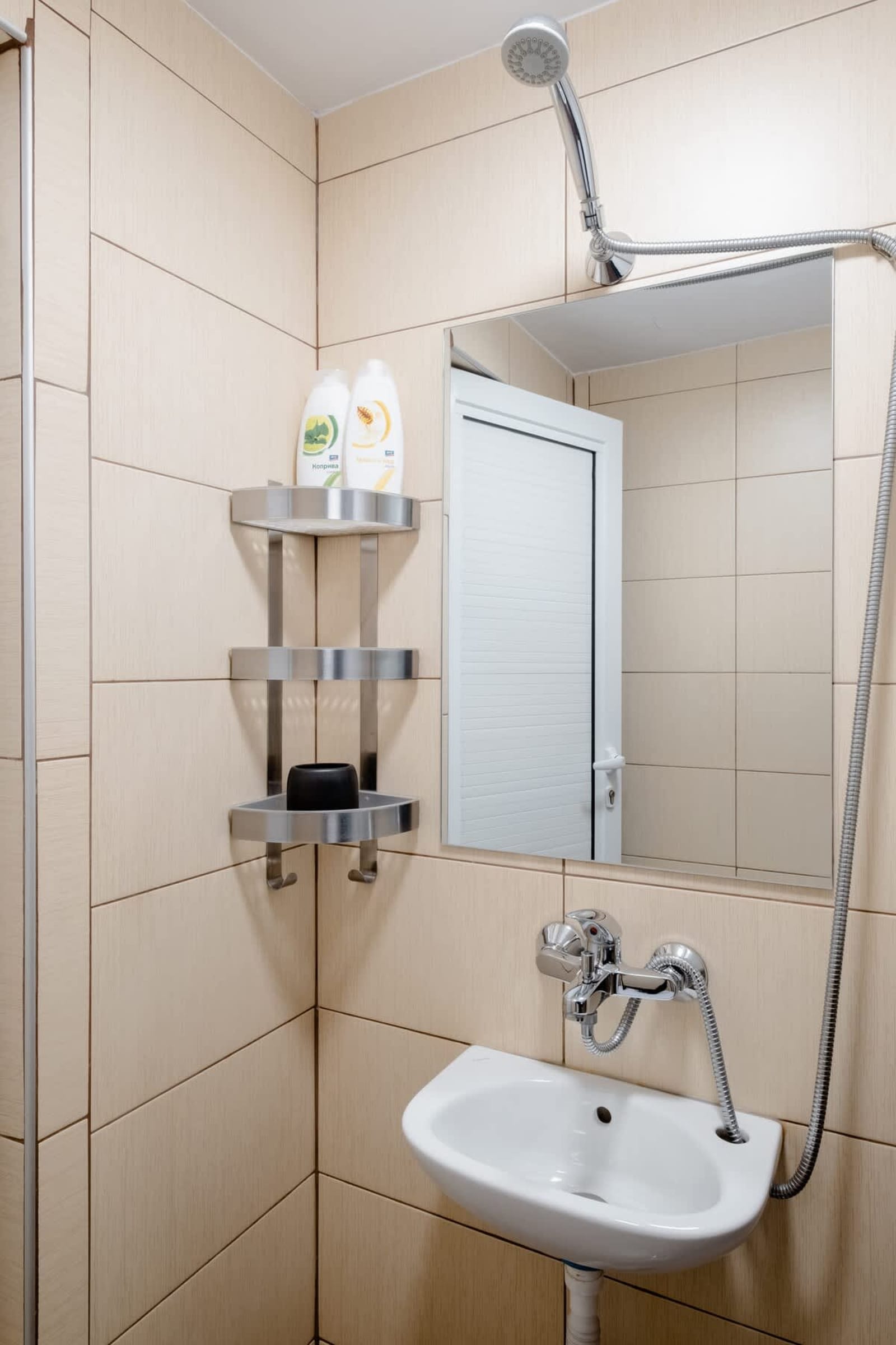 Gramophone off Vitosha Blvd: the Rhythm of Sofia - Photo 17